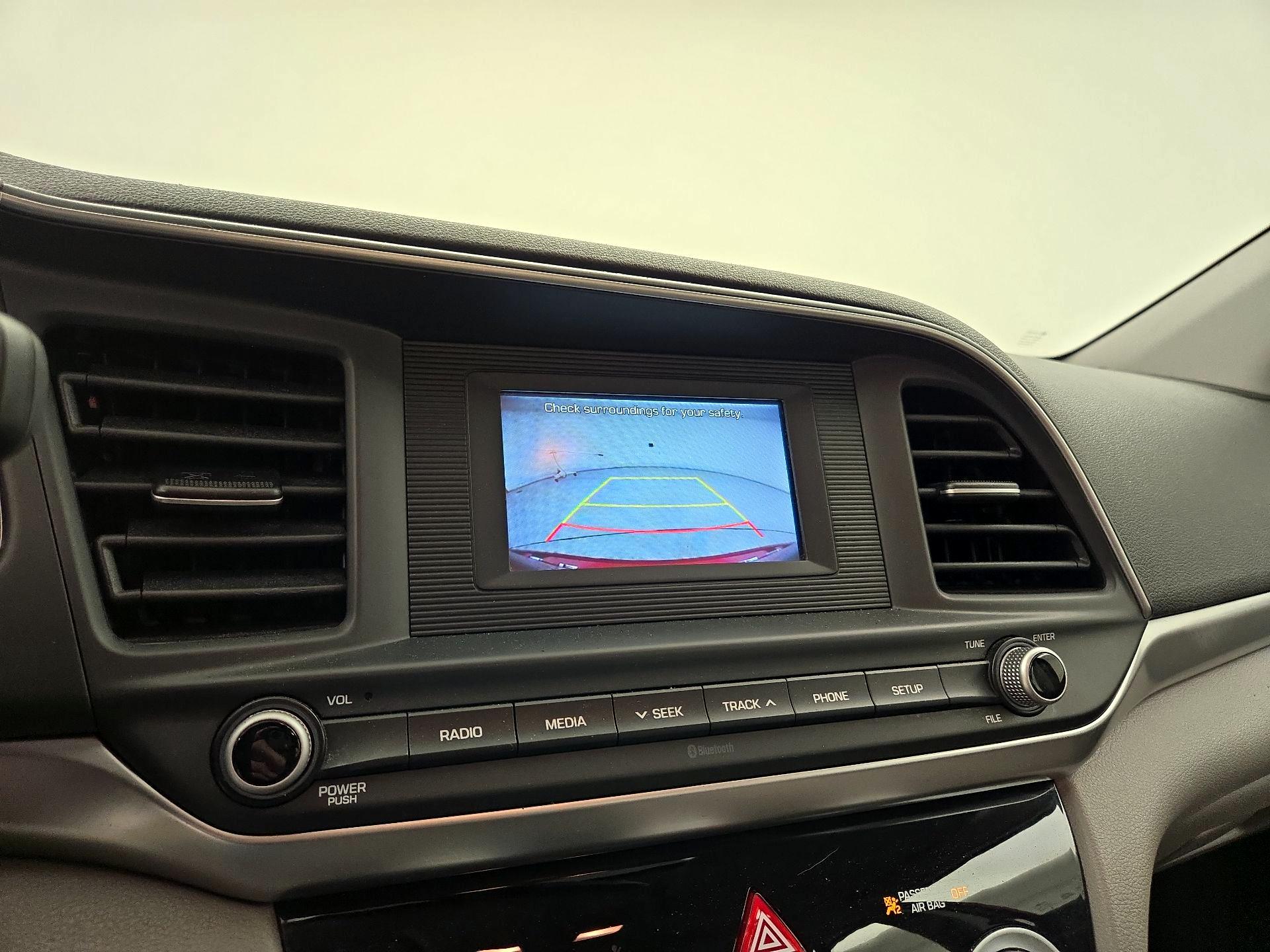 Thumbnail: 2019 Hyundai Elantra - 14