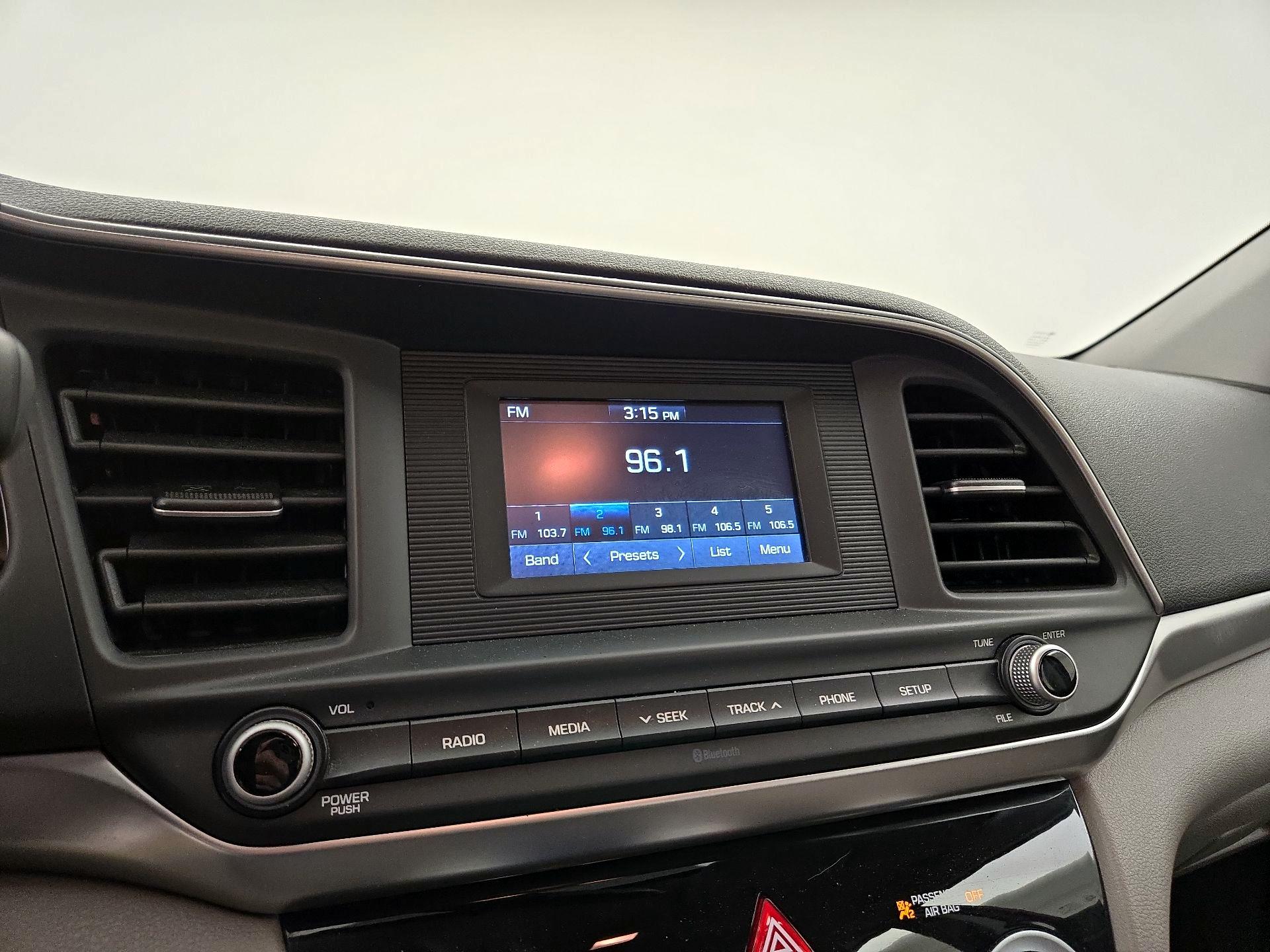 Thumbnail: 2019 Hyundai Elantra - 15