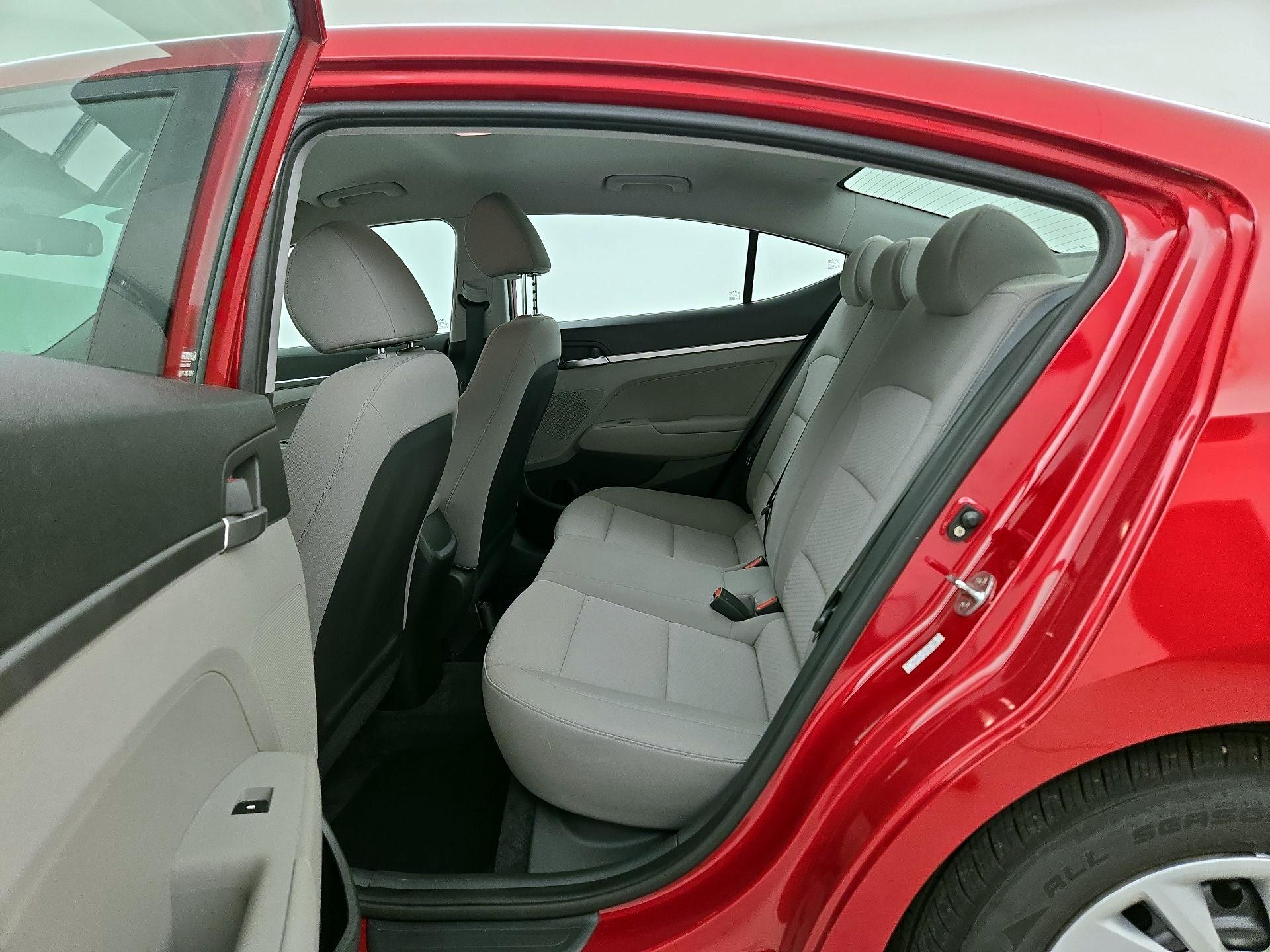 Thumbnail: 2019 Hyundai Elantra - 19