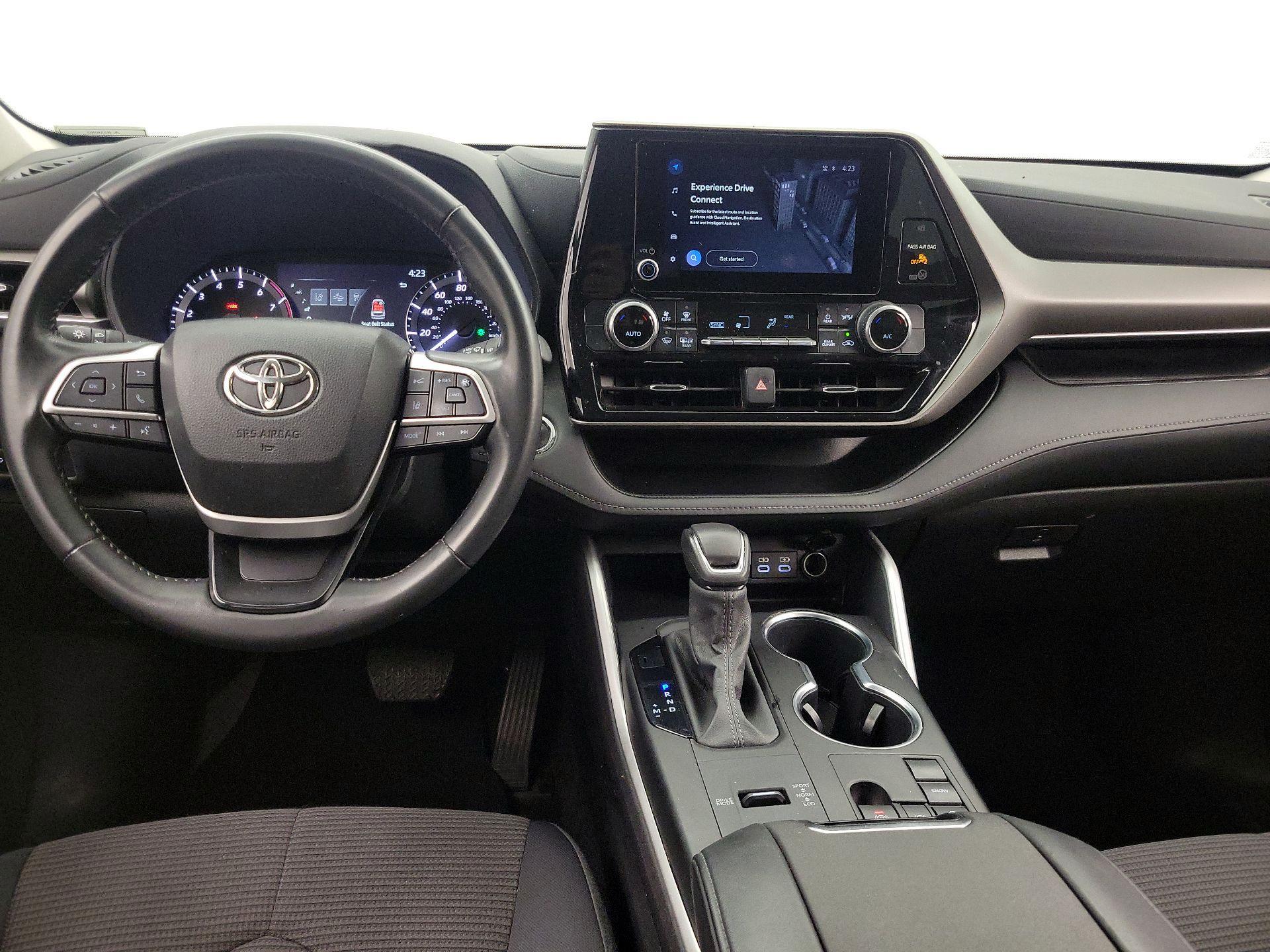 Thumbnail: 2023 Toyota Highlander - 9