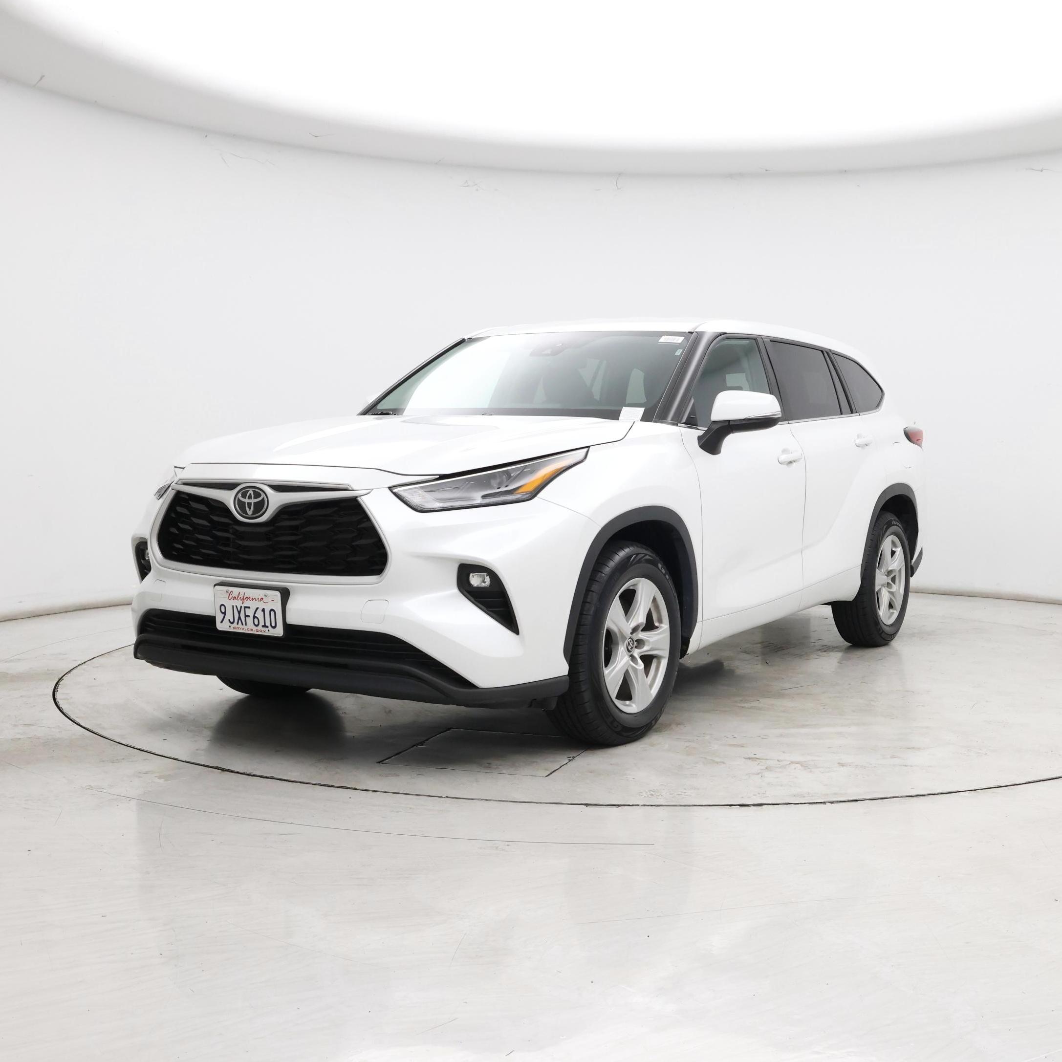 Thumbnail: 2023 Toyota Highlander - 4