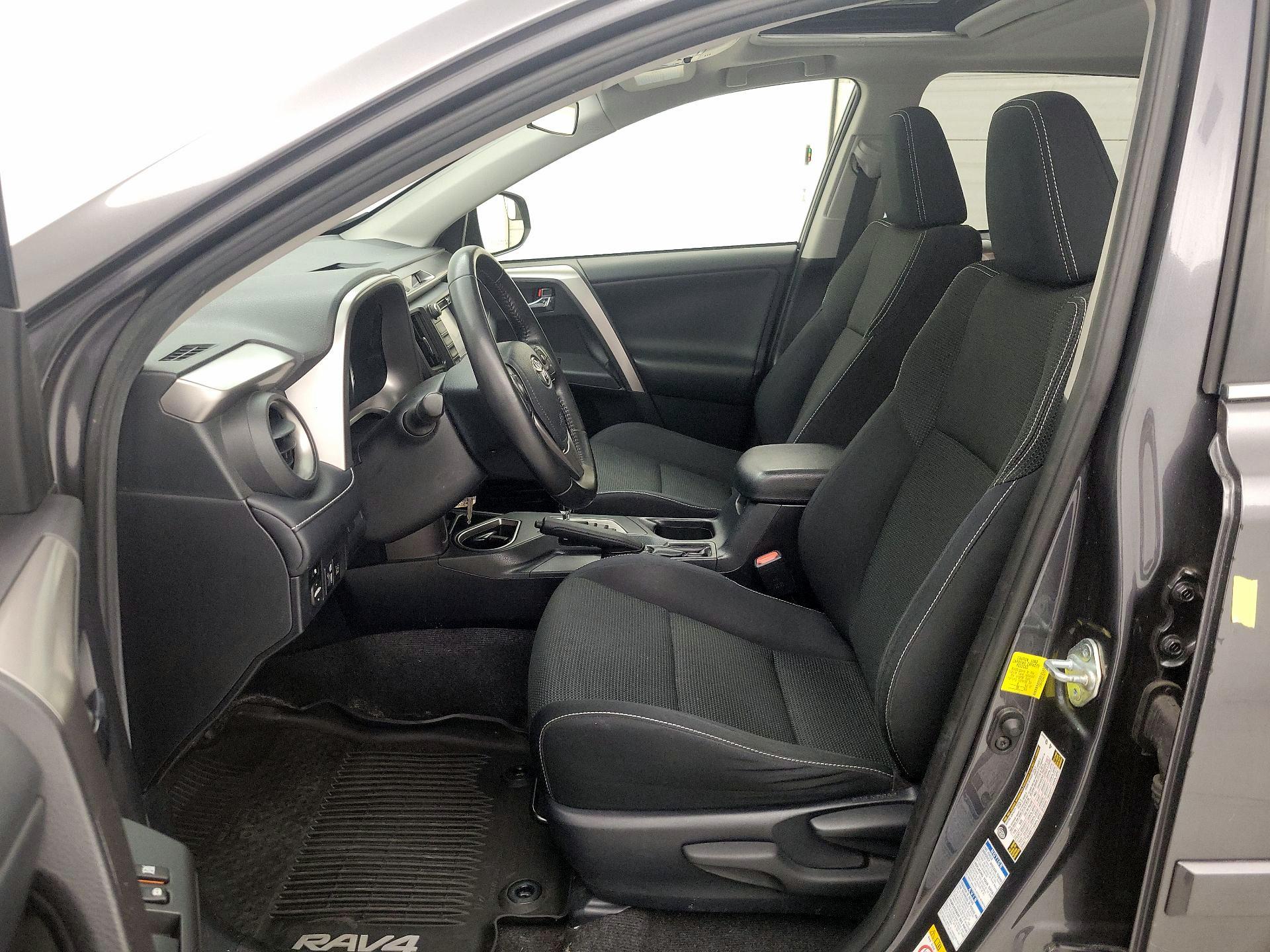 Thumbnail: 2017 Toyota RAV4 - 11