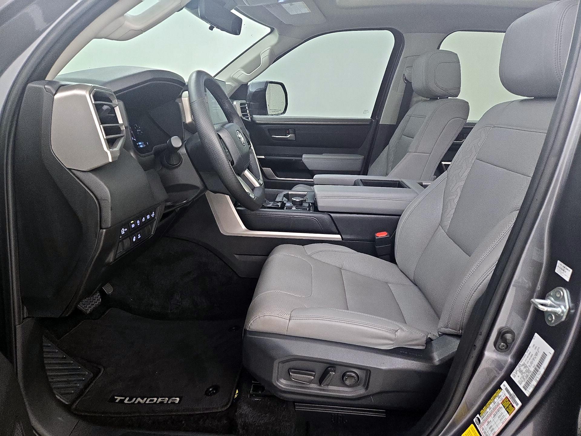 Thumbnail: 2024 Toyota Tundra - 11
