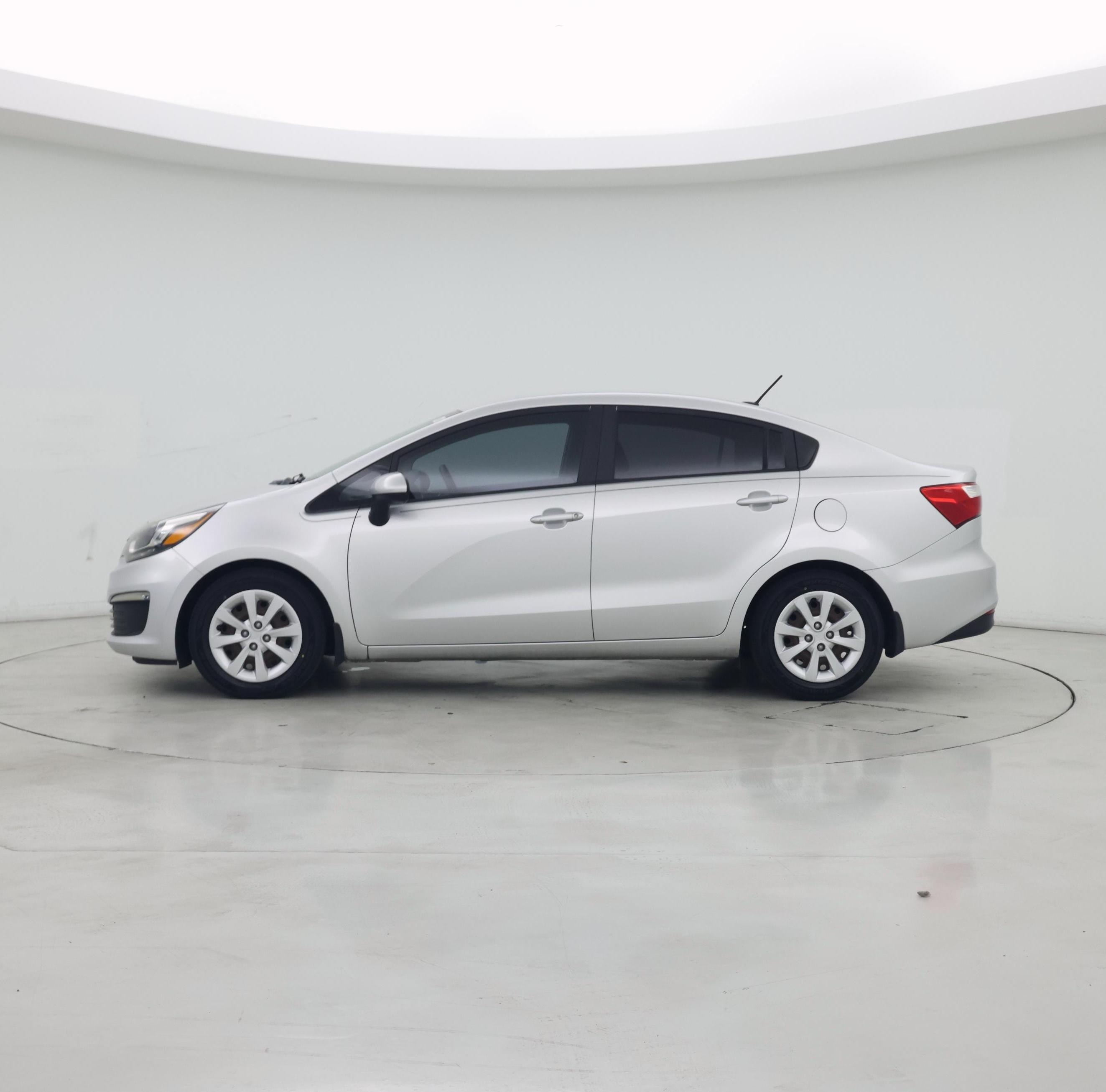 Thumbnail: 2017 Kia Rio - 3