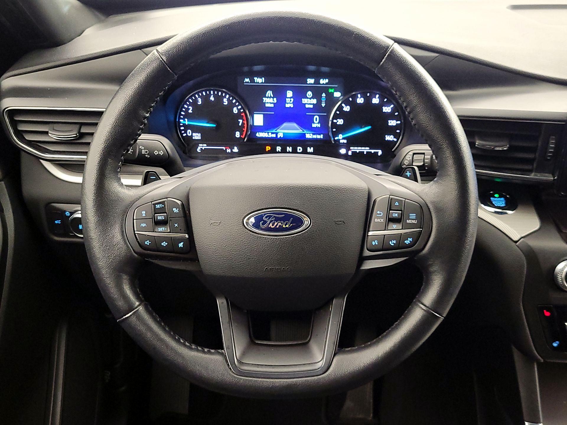 Thumbnail: 2020 Ford Explorer - 10