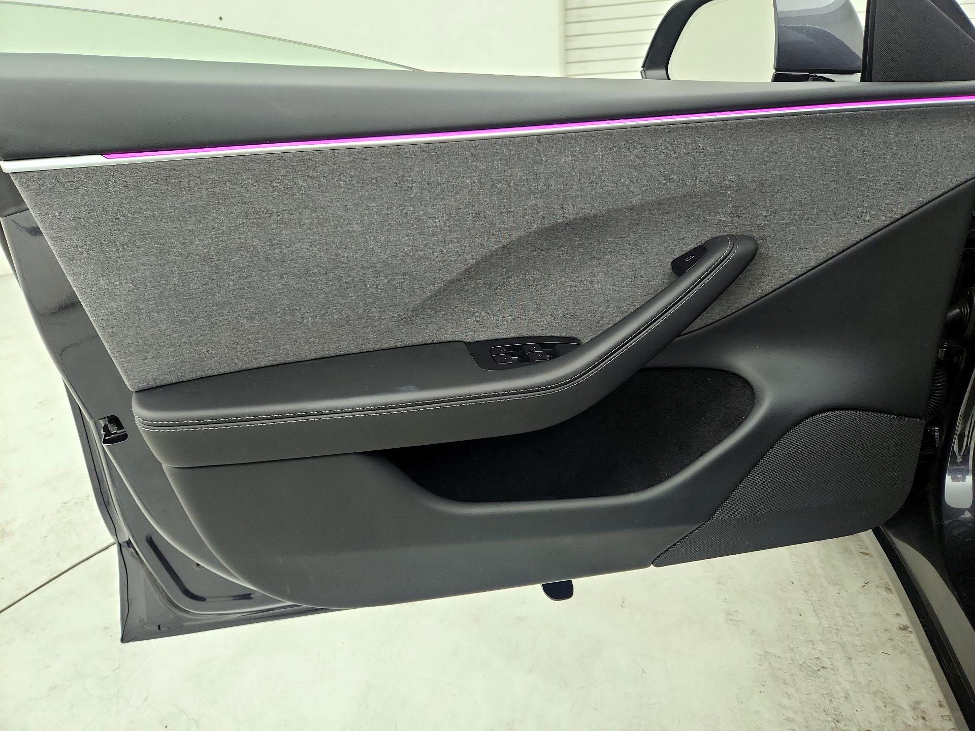 Thumbnail: 2025 Tesla Model 3 - 12