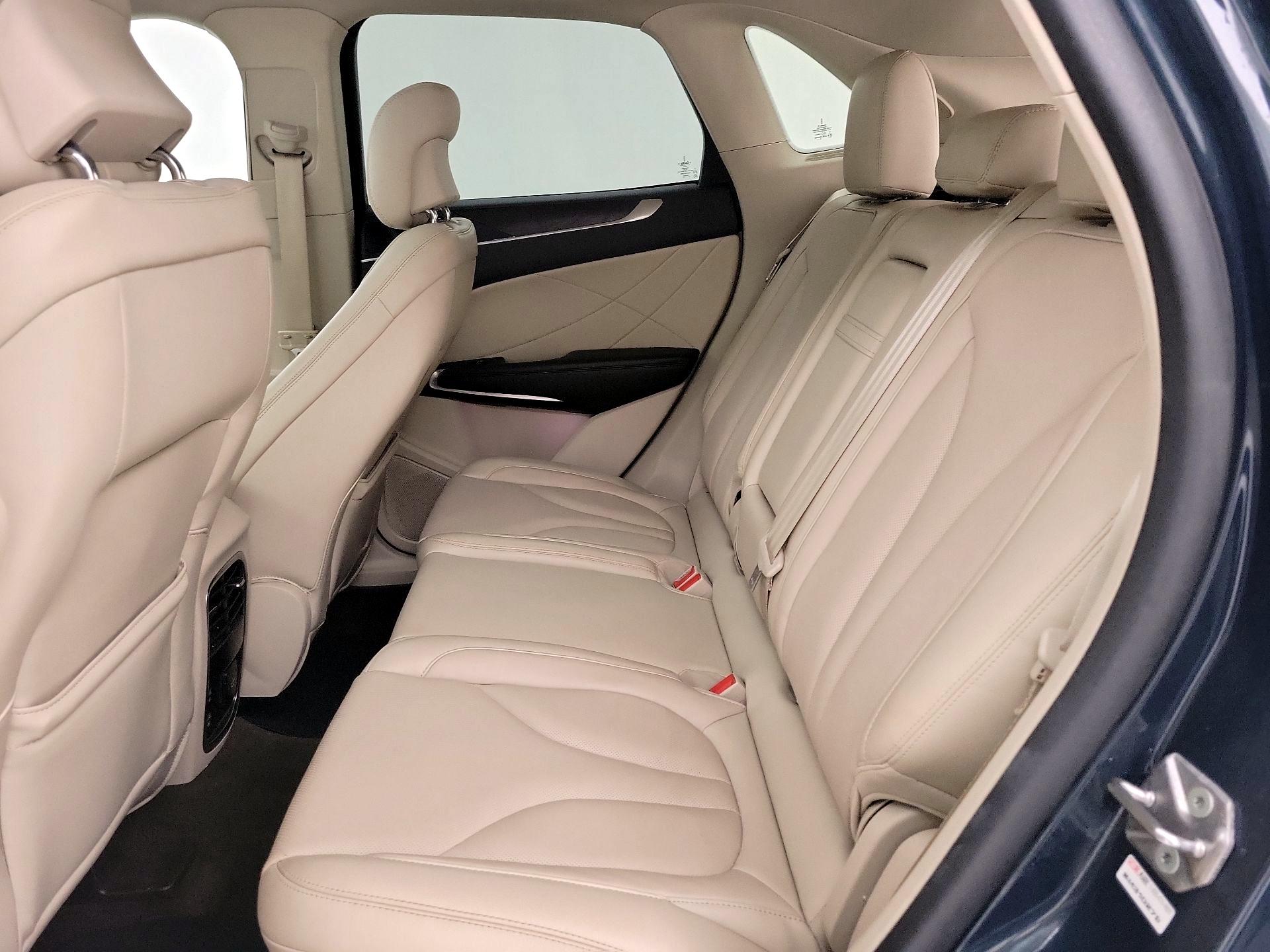 Thumbnail: 2019 Lincoln MKC - 19
