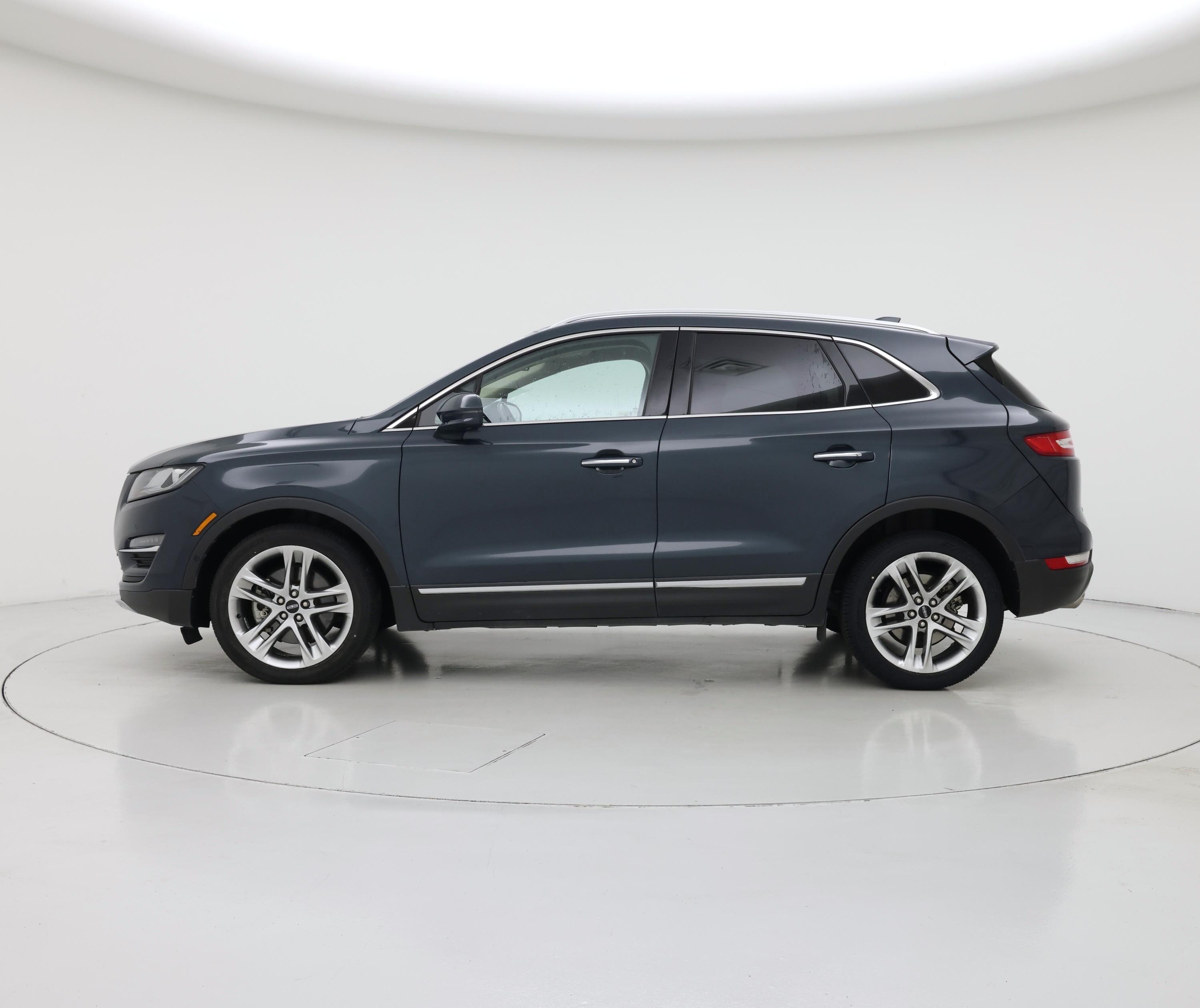 Thumbnail: 2019 Lincoln MKC - 3