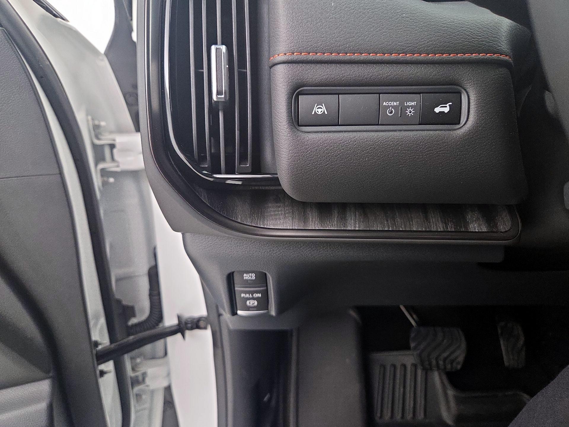 Thumbnail: 2026 Nissan Armada - 13