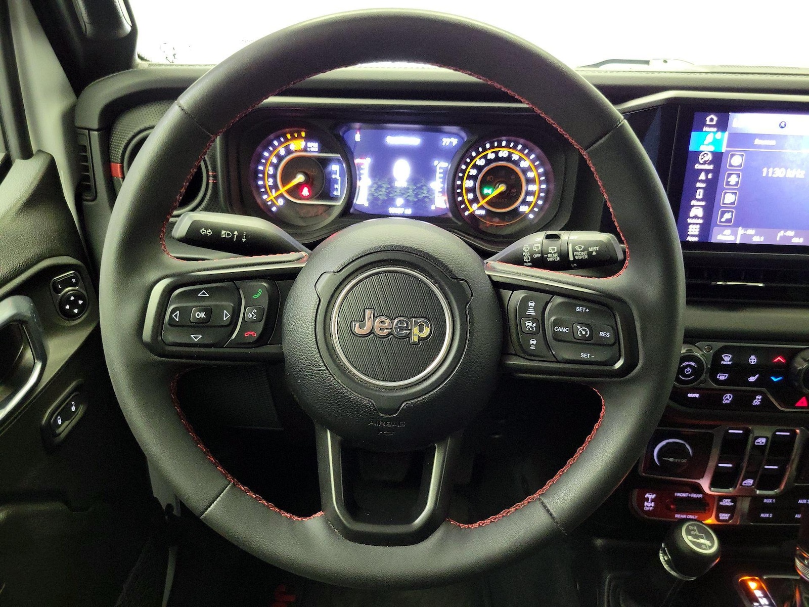 2024 Jeep Wrangler 4-Door Rubicon - Photo 11