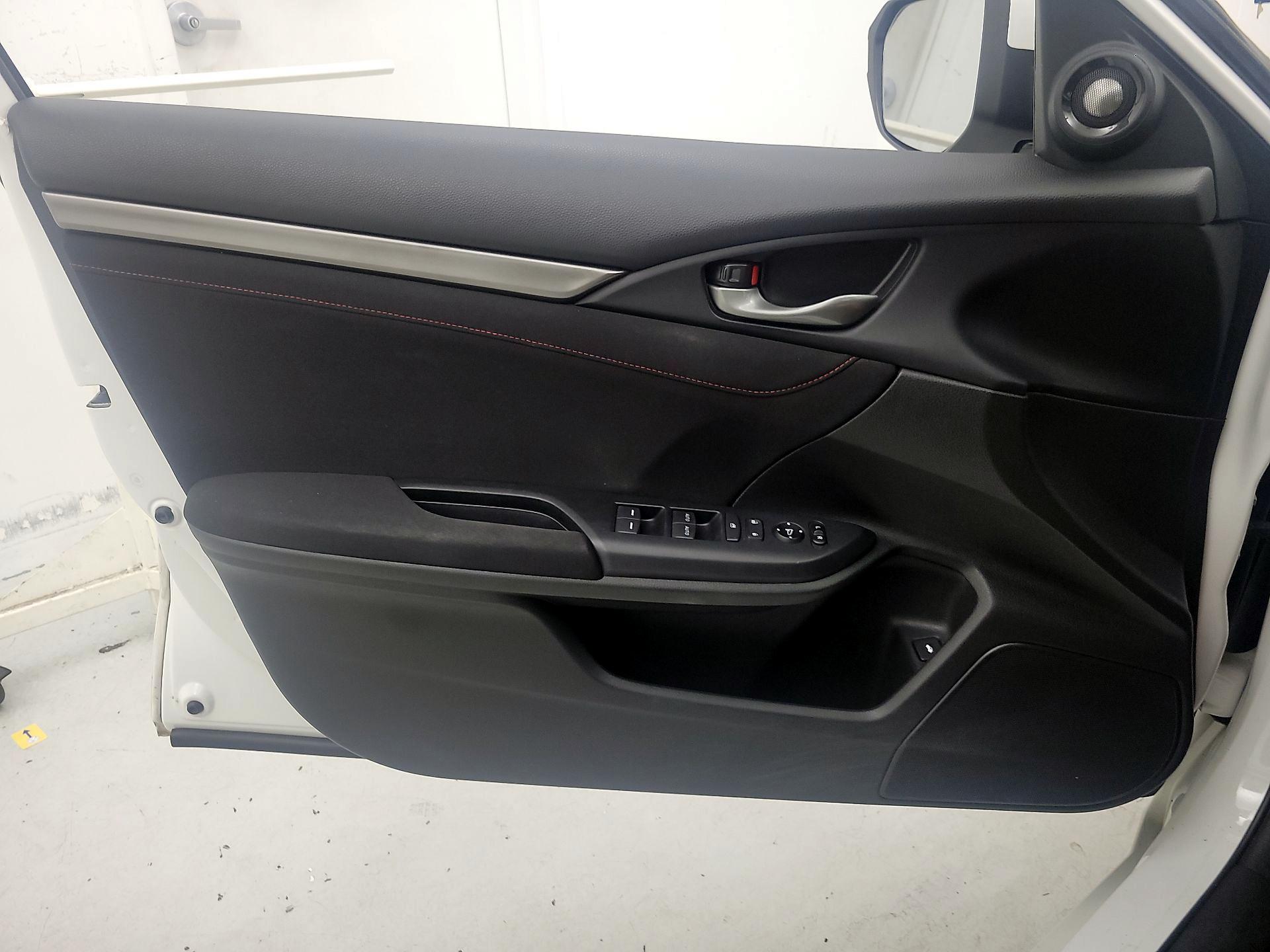 Thumbnail: 2019 Honda Civic - 12
