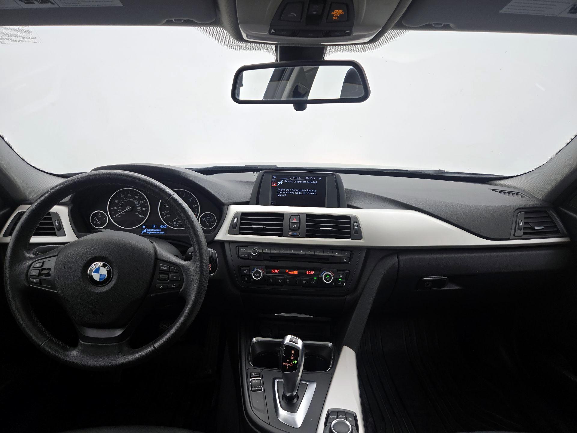 Thumbnail: 2015 BMW 3 Series - 9