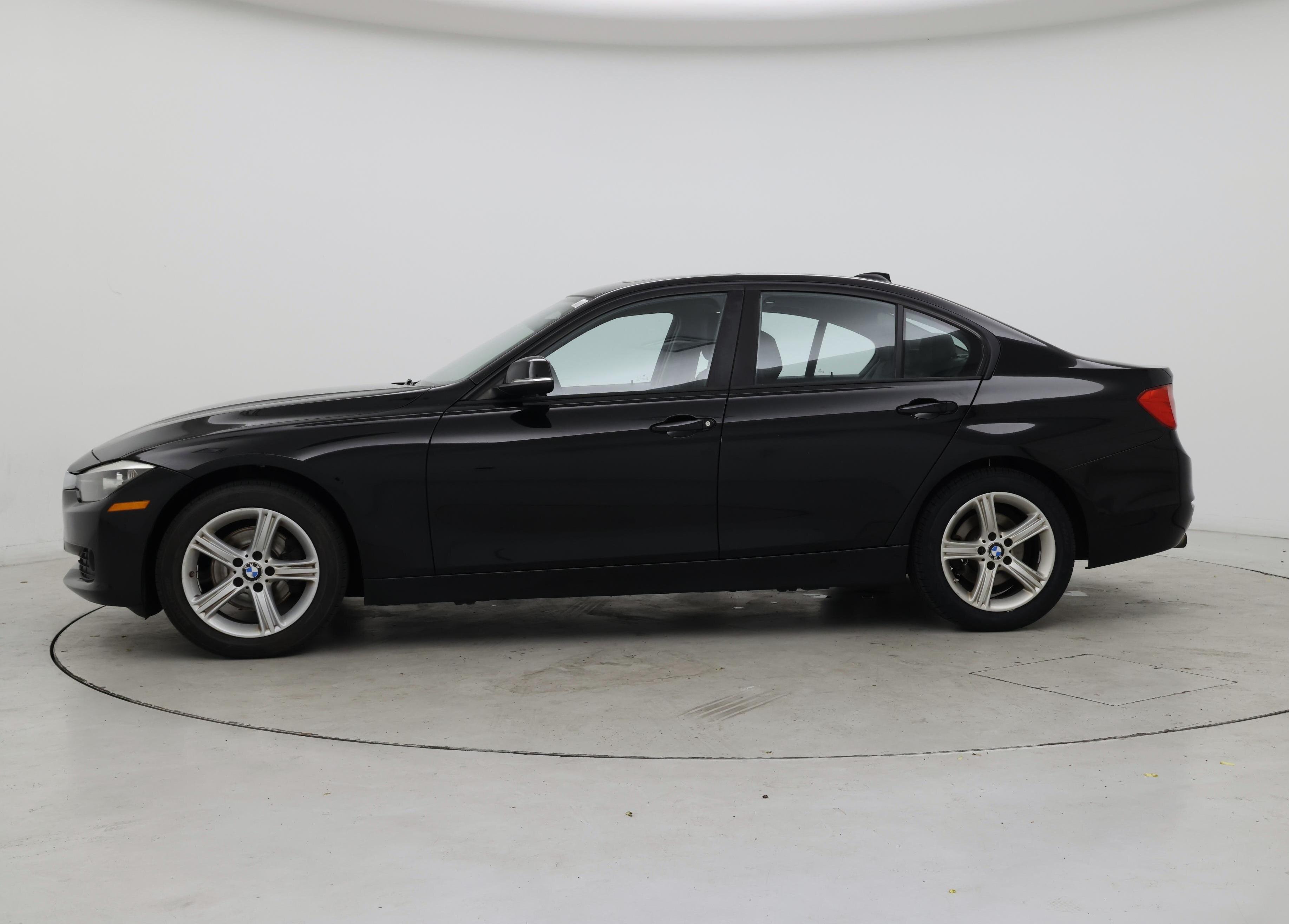 Thumbnail: 2015 BMW 3 Series - 3