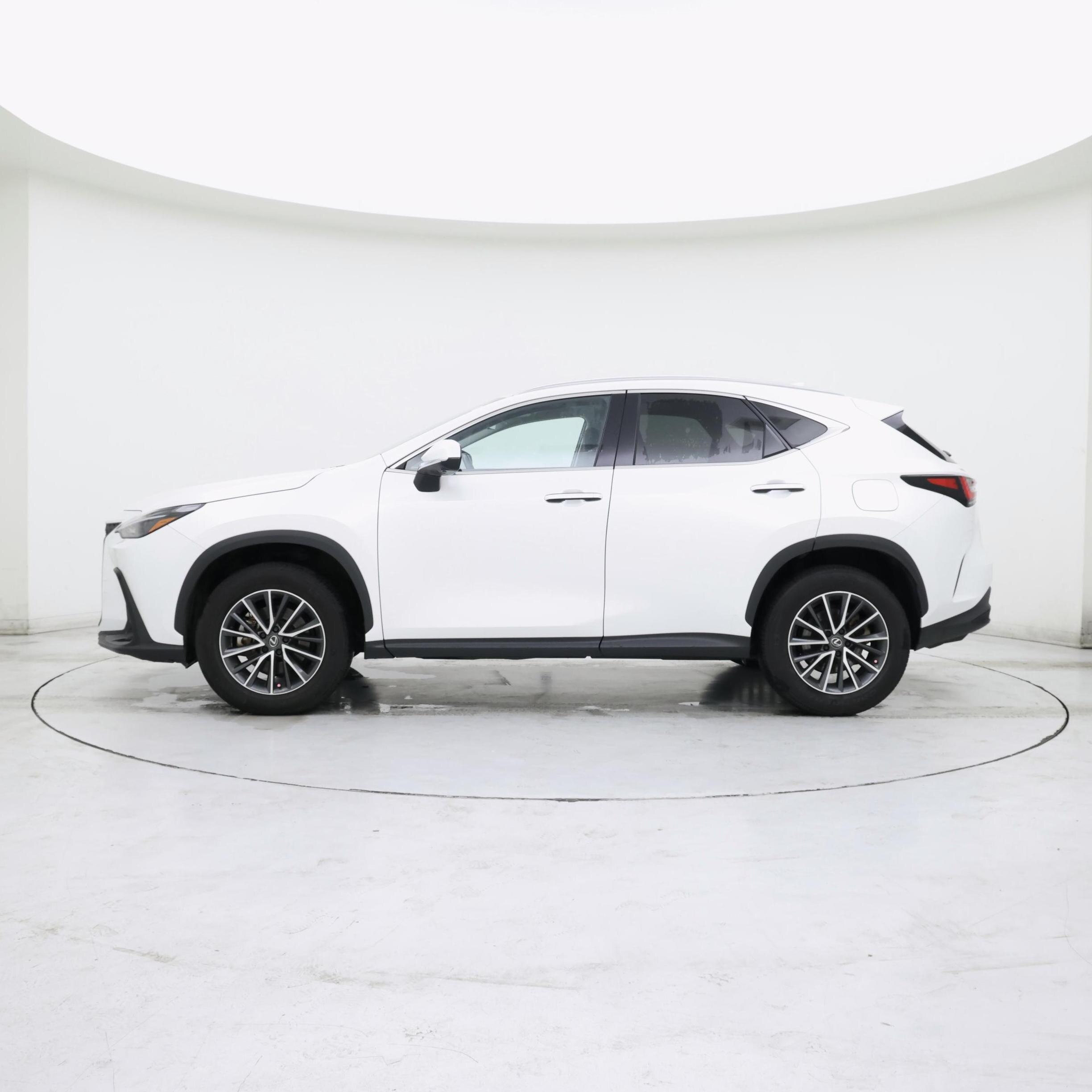 Thumbnail: 2024 Lexus NX - 3
