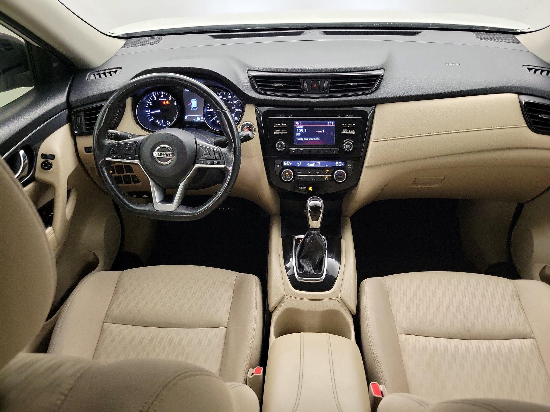 Thumbnail: 2017 Nissan Rogue - 9