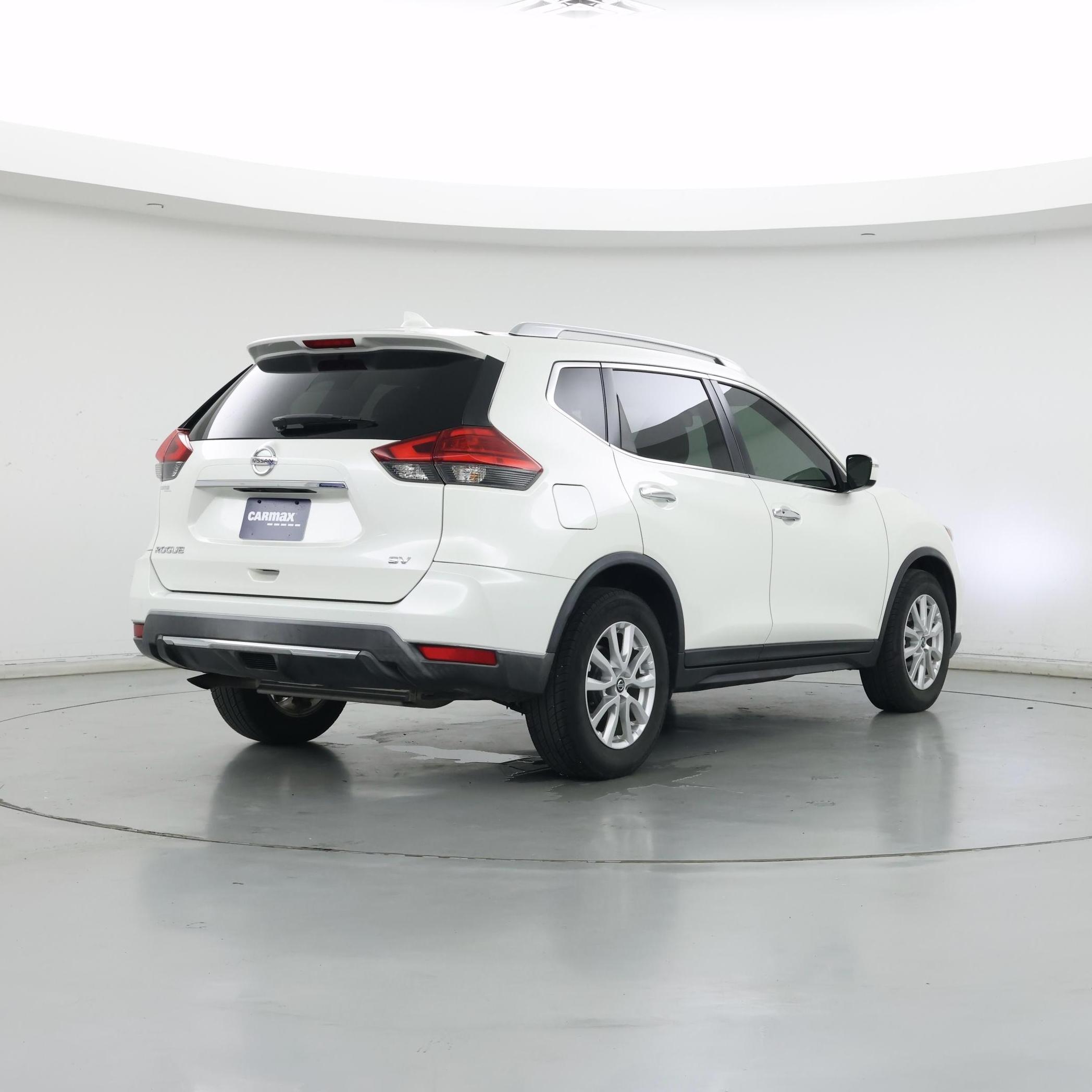Thumbnail: 2017 Nissan Rogue - 8