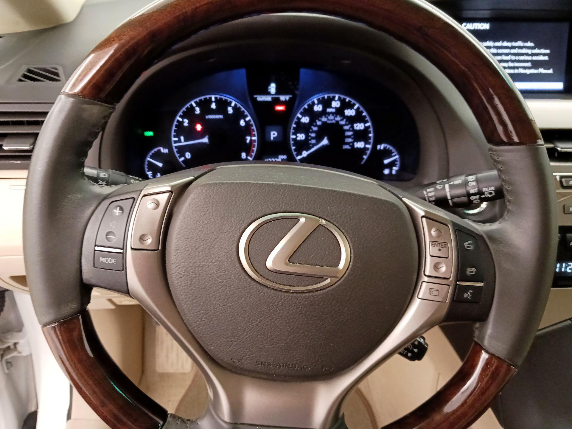 Thumbnail: 2015 Lexus RX - 10