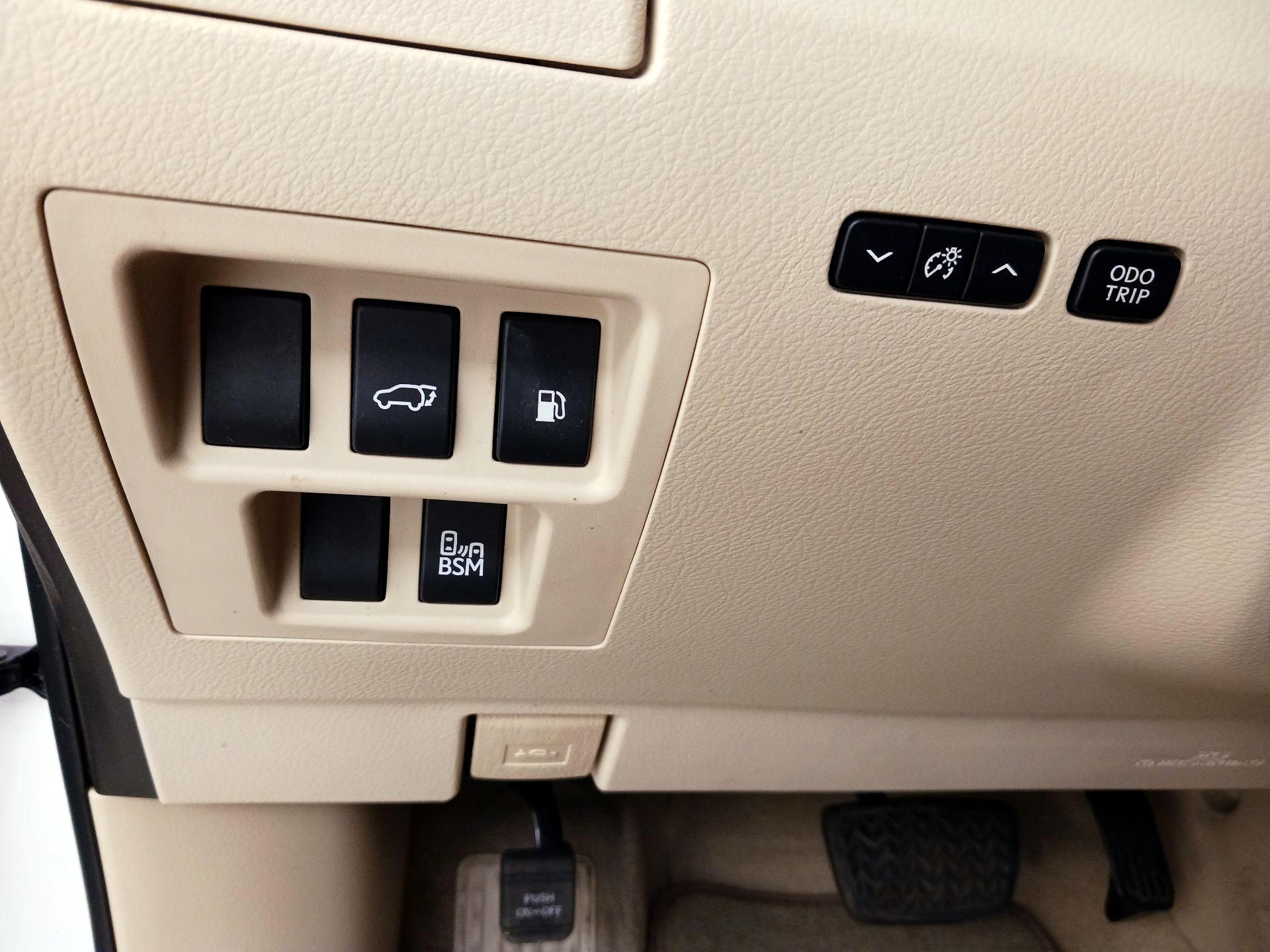 Thumbnail: 2015 Lexus RX - 13
