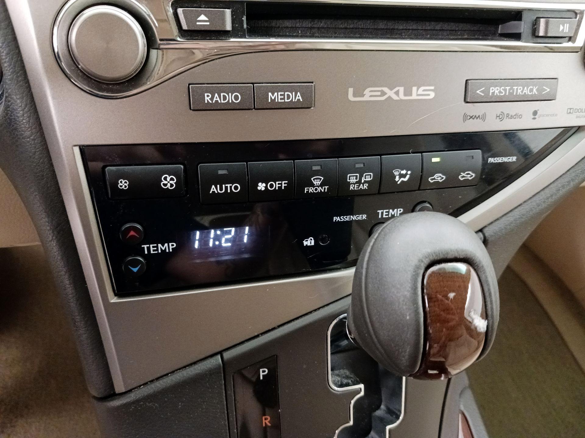 Thumbnail: 2015 Lexus RX - 17