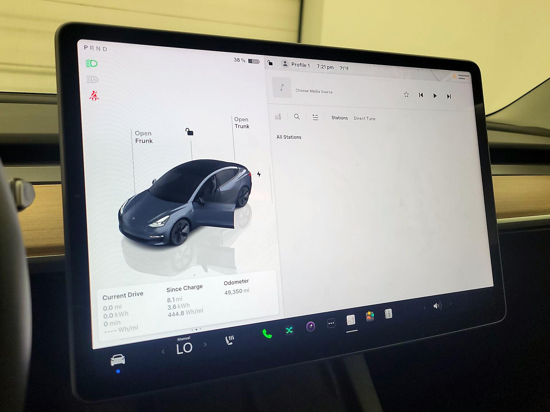 Thumbnail: 2023 Tesla Model 3 - 15