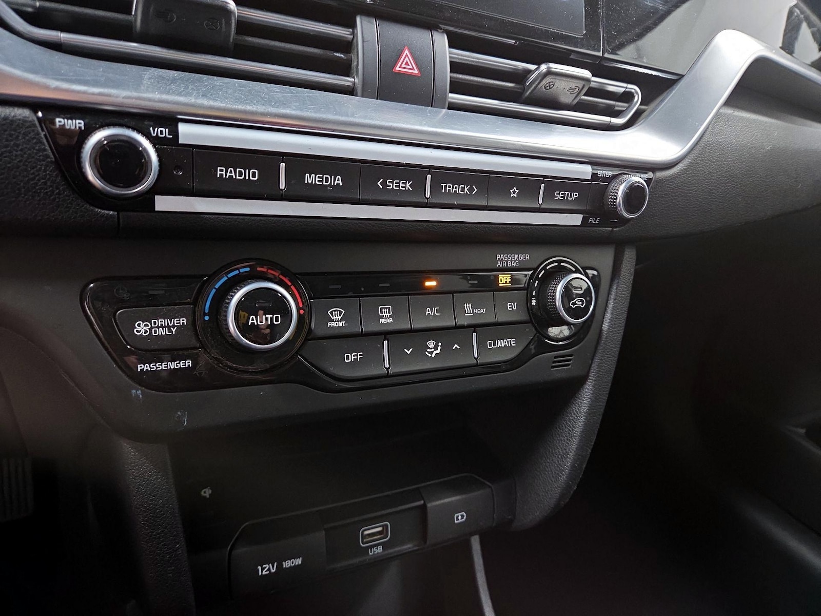 2022 Kia Niro S - Photo 14
