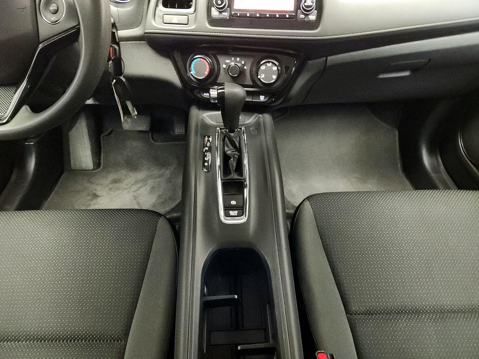 Thumbnail: 2021 Honda HR-V - 17