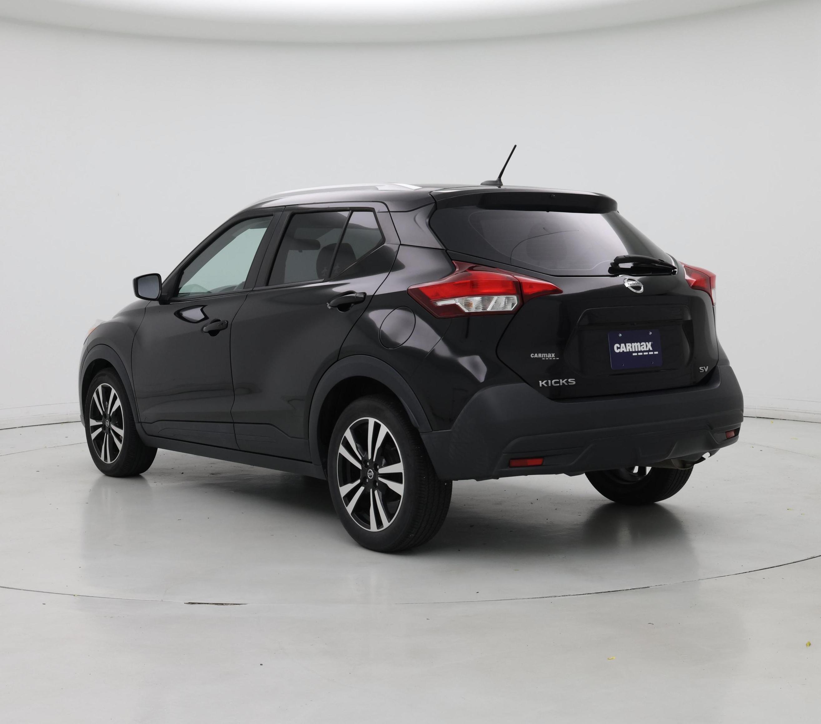 Thumbnail: 2019 Nissan Kicks - 2