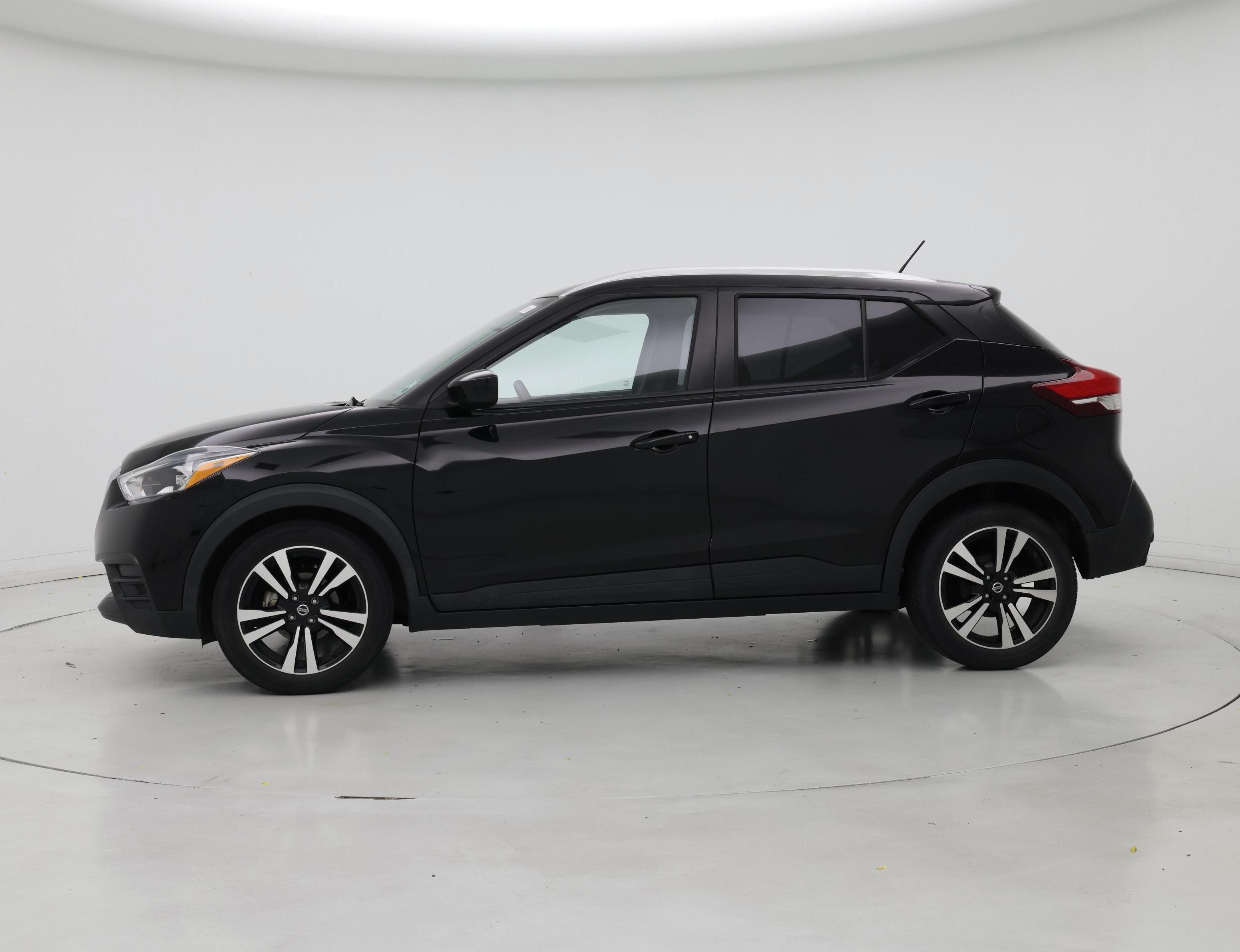 Thumbnail: 2019 Nissan Kicks - 3