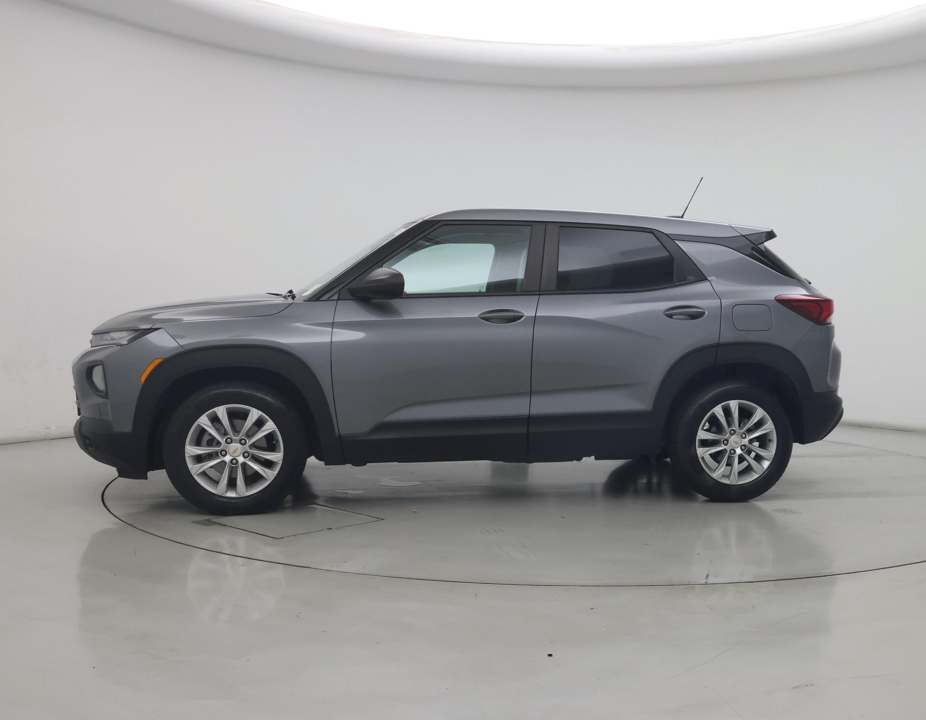 Thumbnail: 2021 Chevrolet TrailBlazer - 3