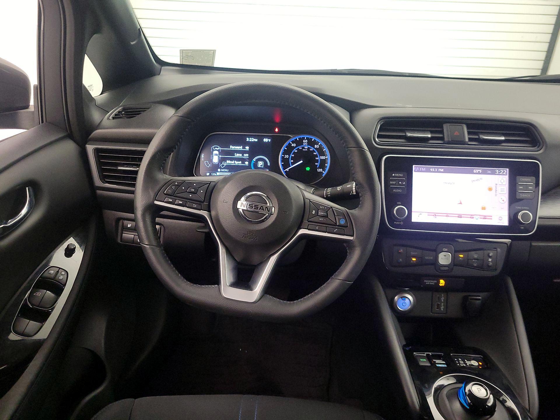 Thumbnail: 2020 Nissan Leaf - 10