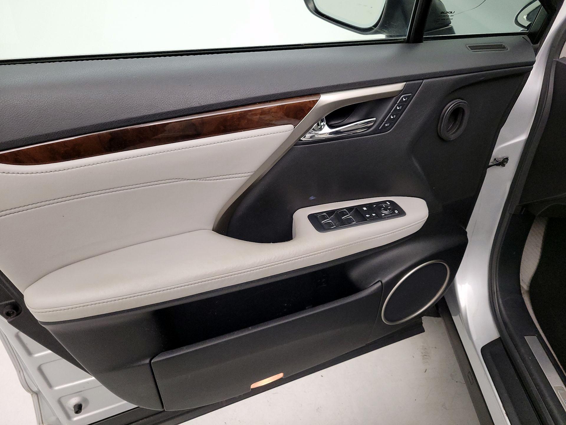 Thumbnail: 2016 Lexus RX - 12
