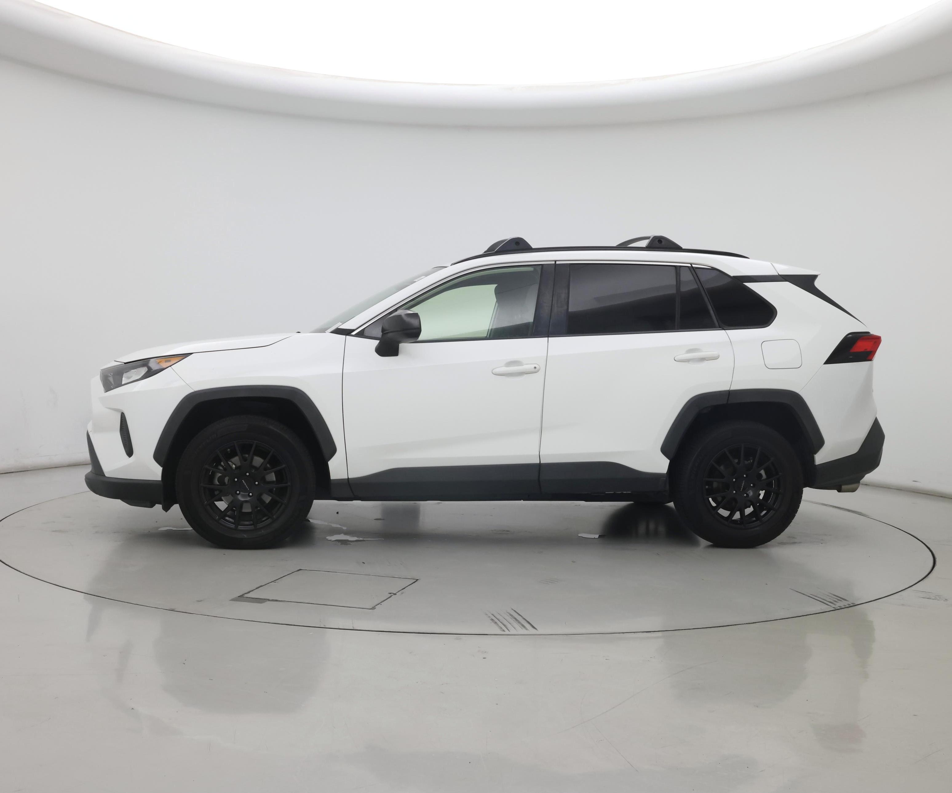 Thumbnail: 2020 Toyota RAV4 - 3