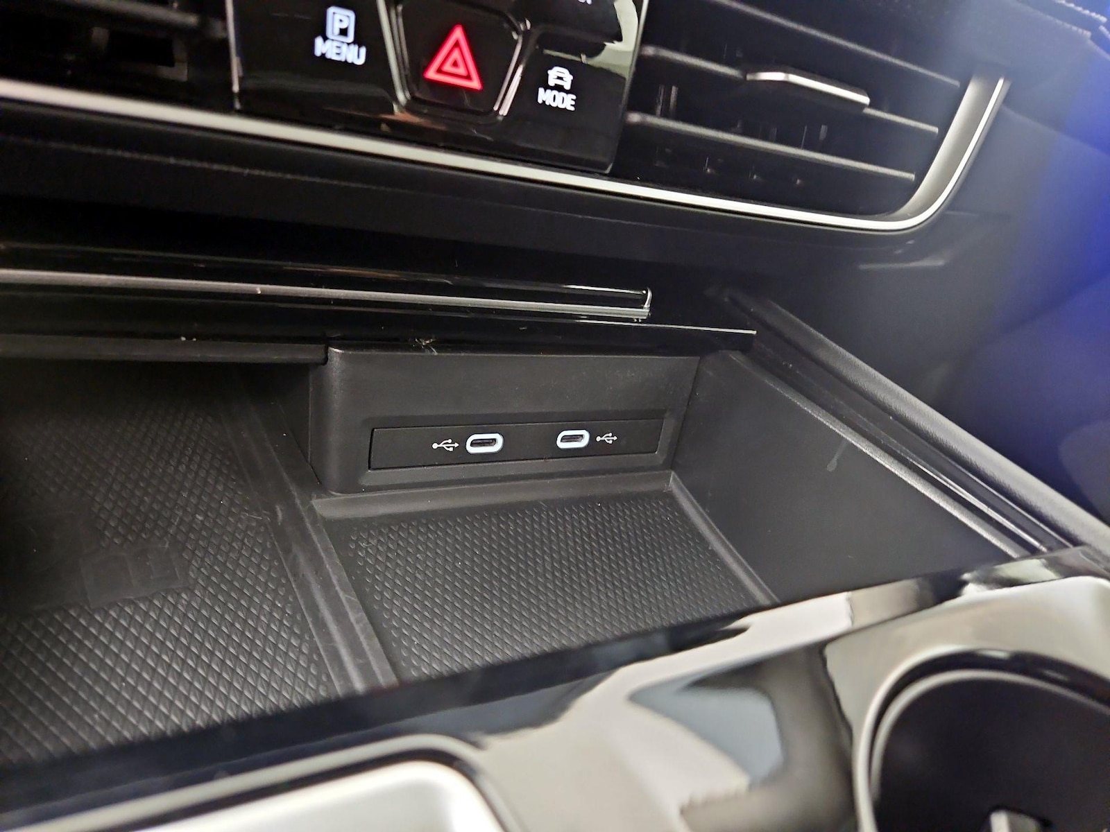 2024 Volkswagen Atlas SEL Premium R-Line - Photo 18