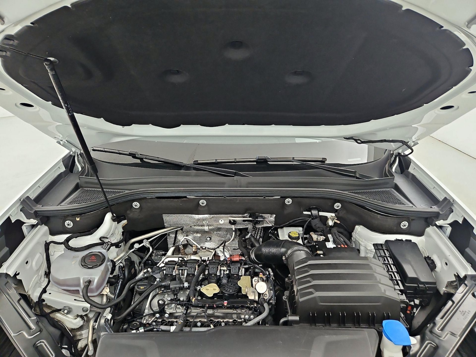 2024 Volkswagen Atlas SEL Premium R-Line - Photo 24