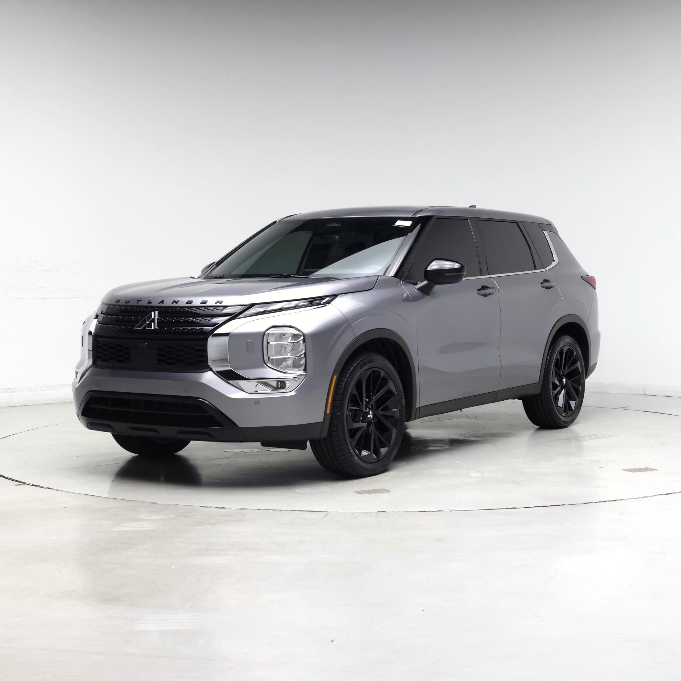 Thumbnail: 2022 Mitsubishi Outlander - 4