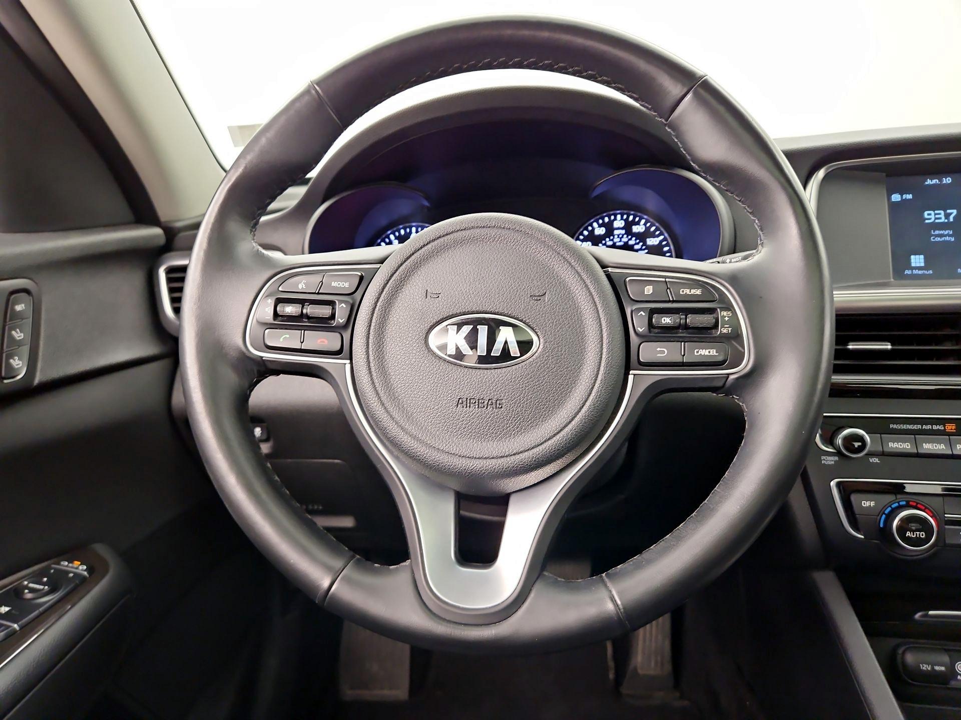Thumbnail: 2018 Kia Optima - 10