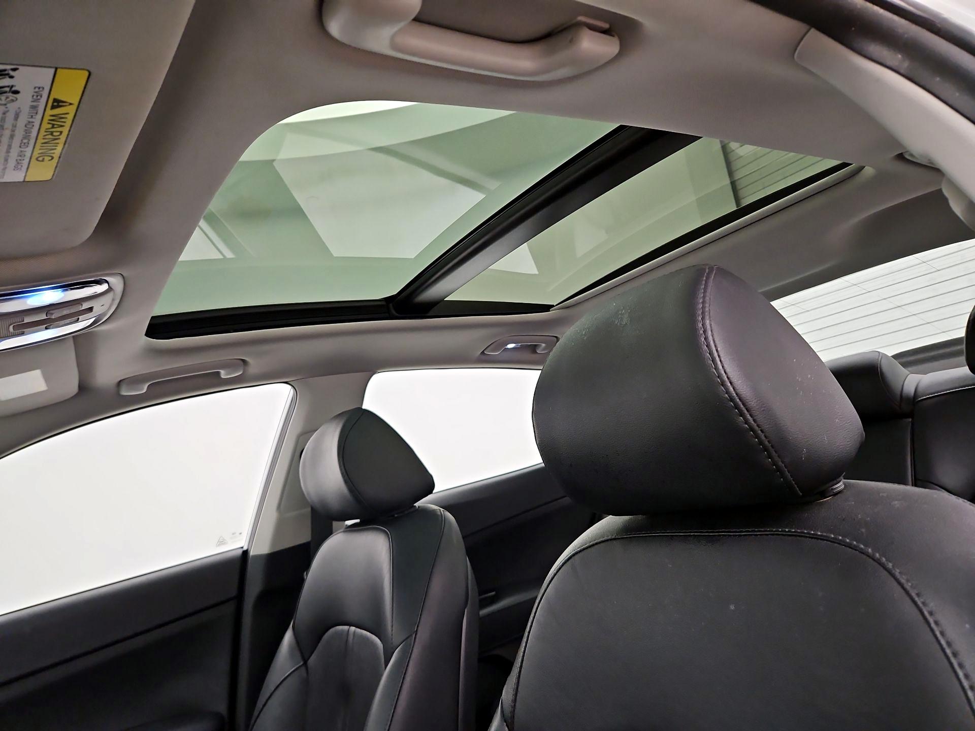 Thumbnail: 2018 Kia Optima - 19