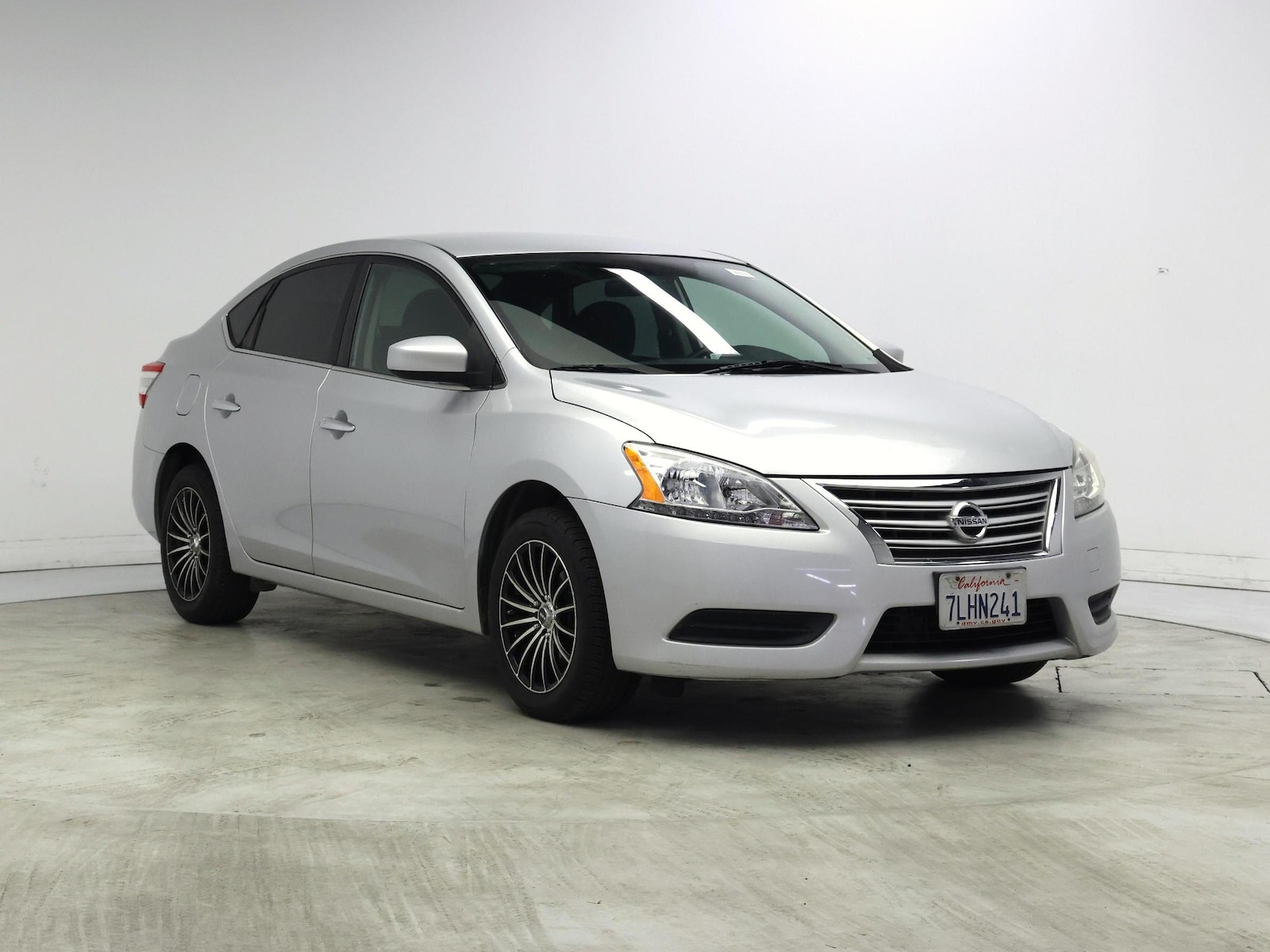 2015 Nissan Sentra SV - Photo 2