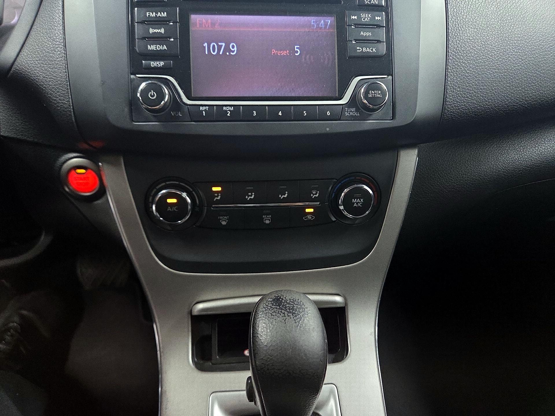 Thumbnail: 2015 Nissan Sentra - 14