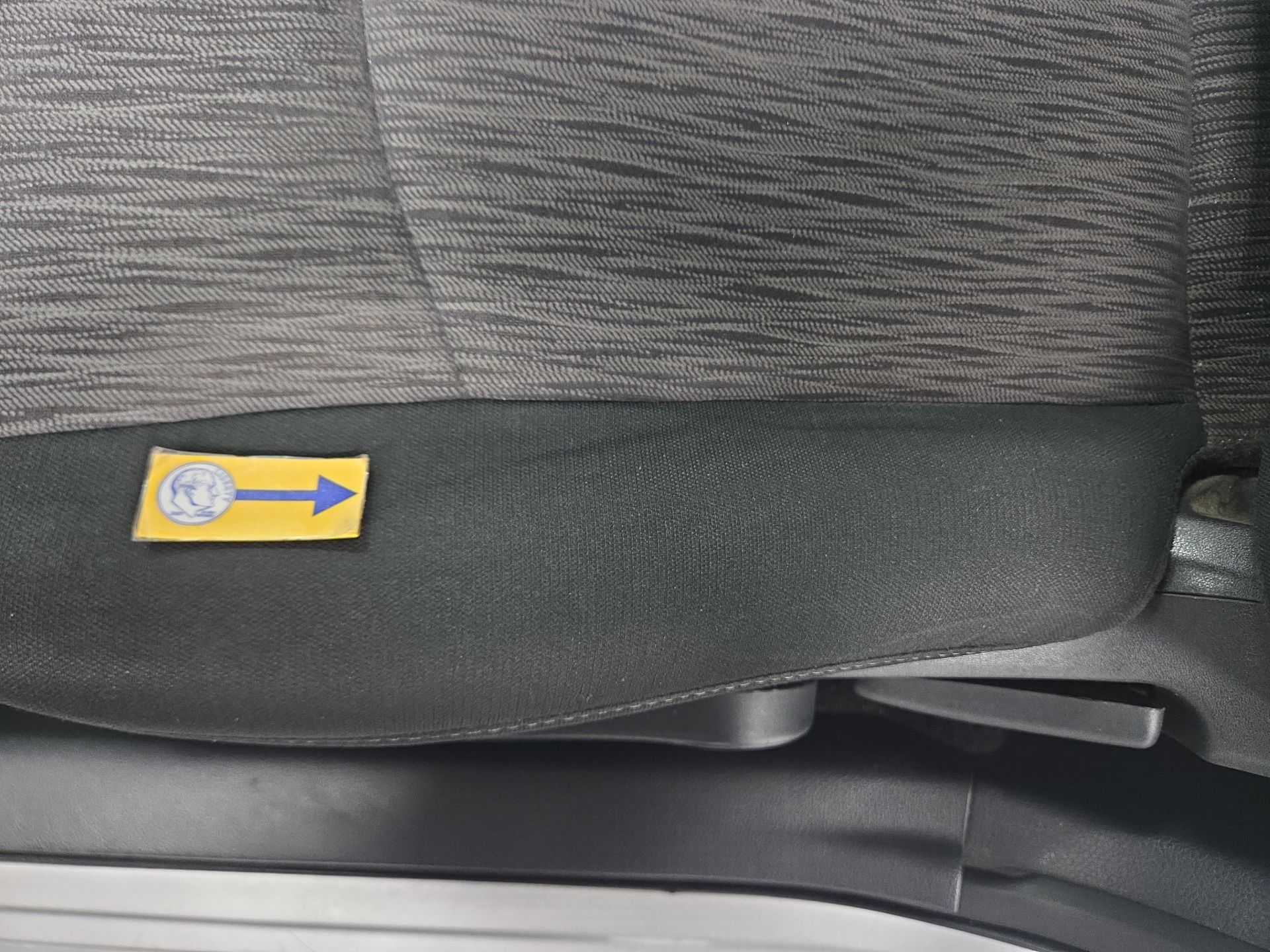Thumbnail: 2015 Nissan Sentra - 19