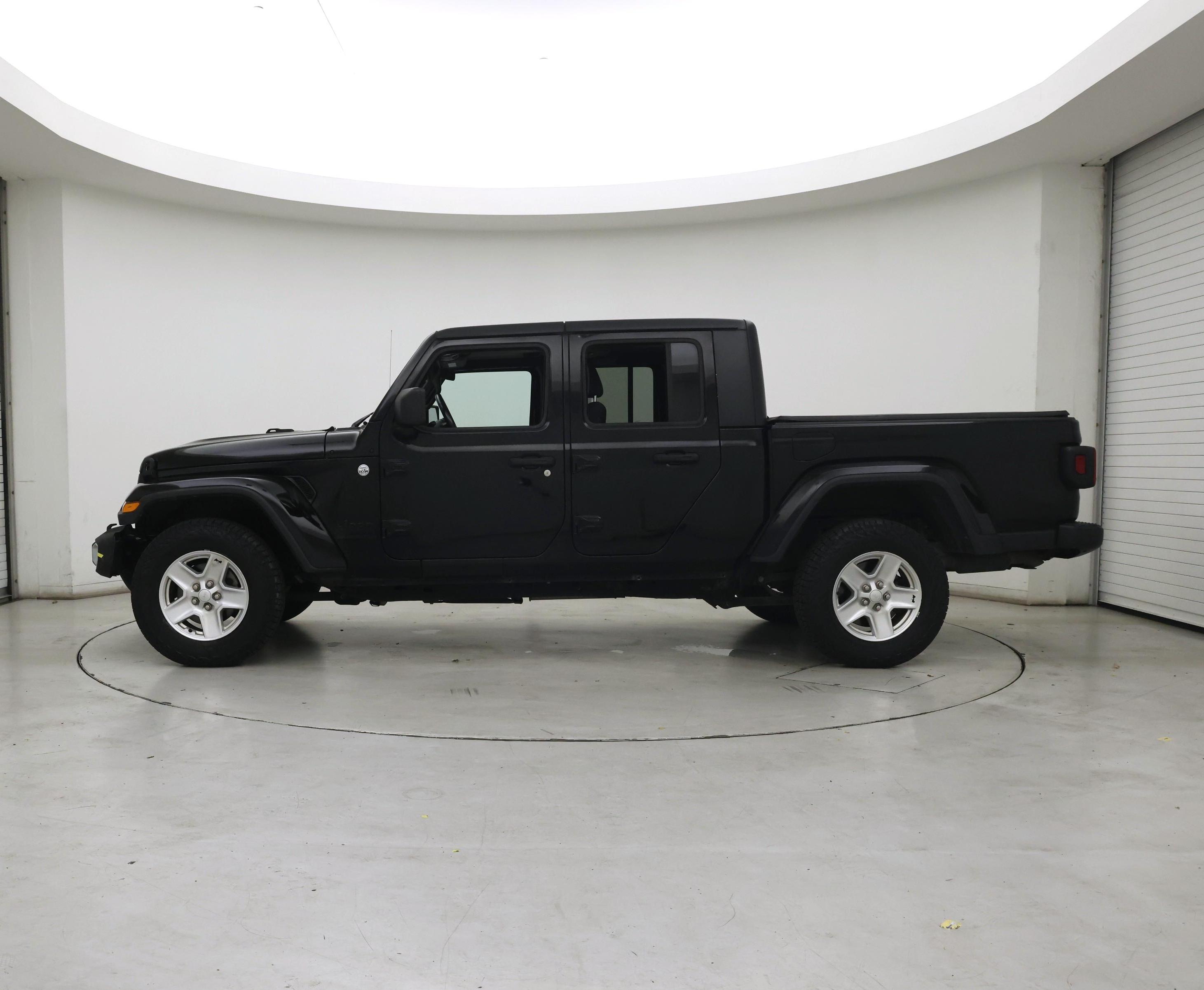 Thumbnail: 2020 Jeep Gladiator - 3