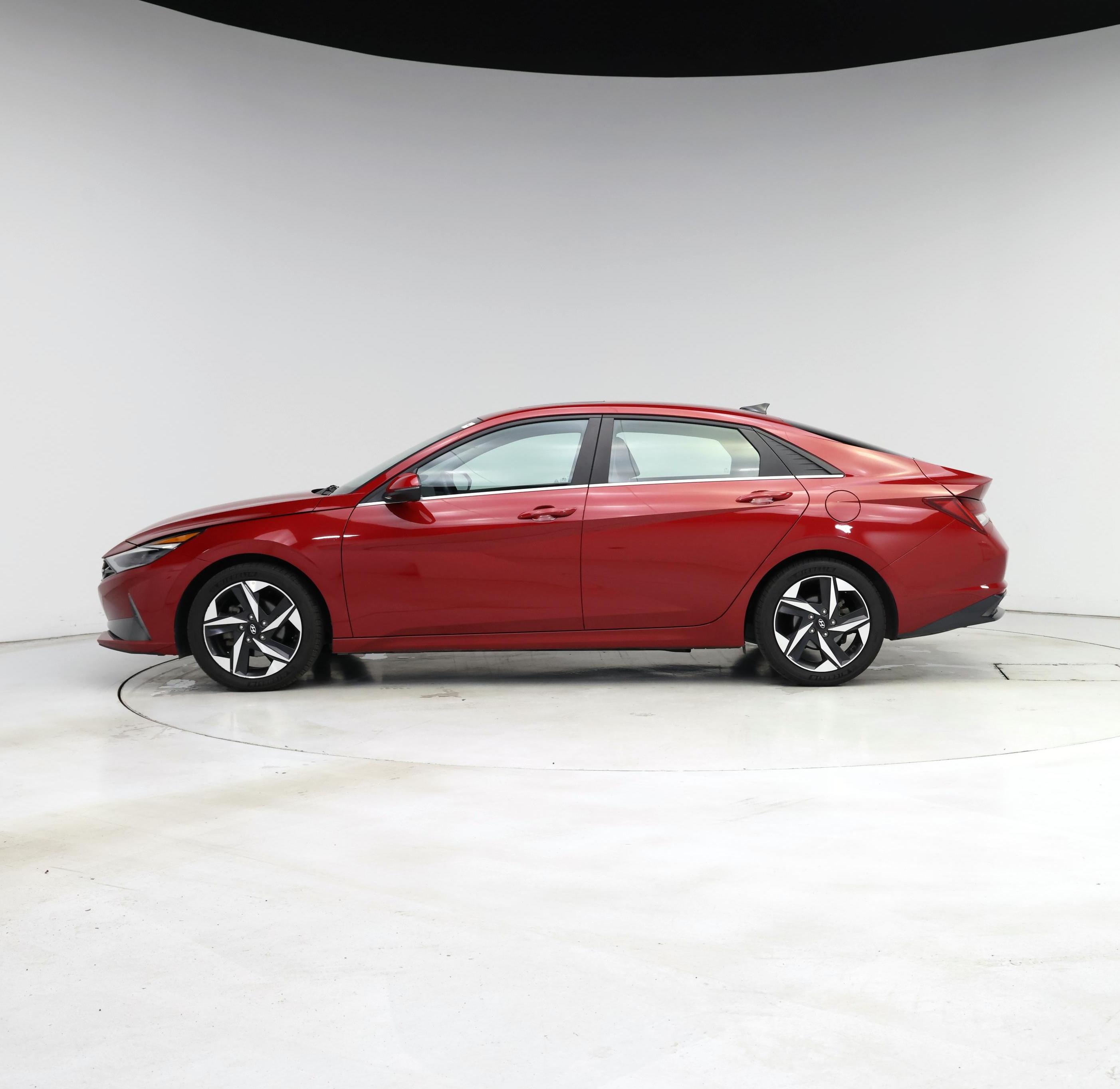 Thumbnail: 2023 Hyundai Elantra - 3