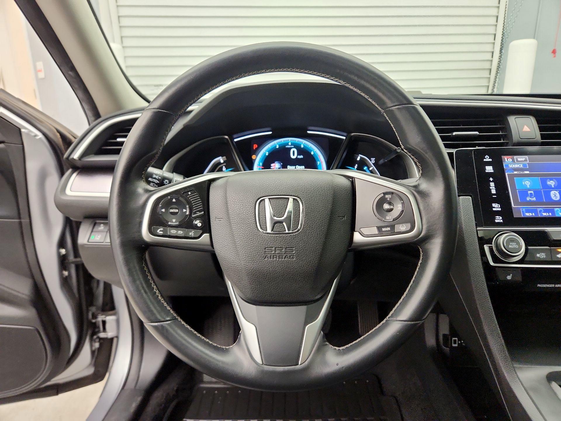 Thumbnail: 2017 Honda Civic - 10
