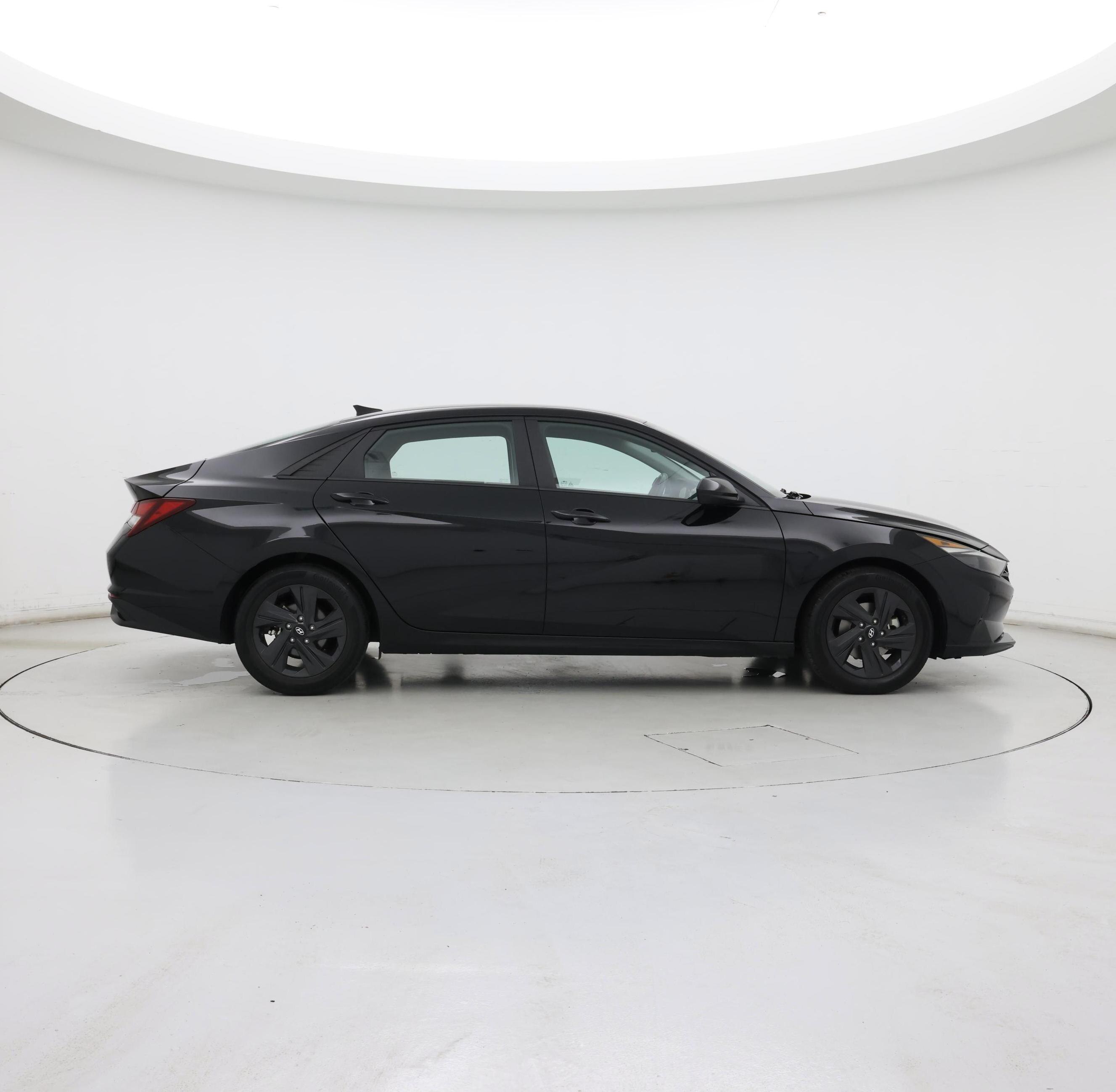 Thumbnail: 2022 Hyundai Elantra - 7