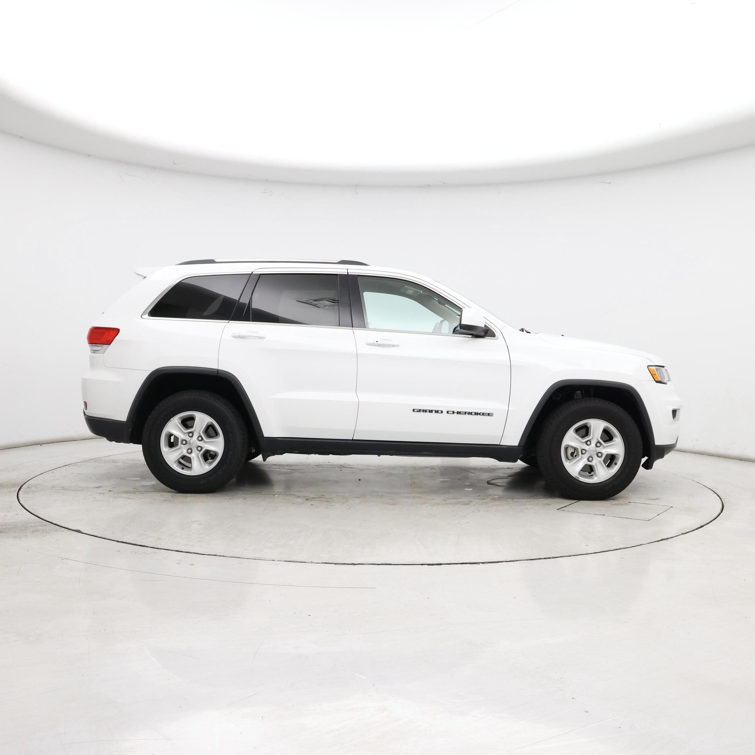 Thumbnail: 2017 Jeep Grand Cherokee - 7