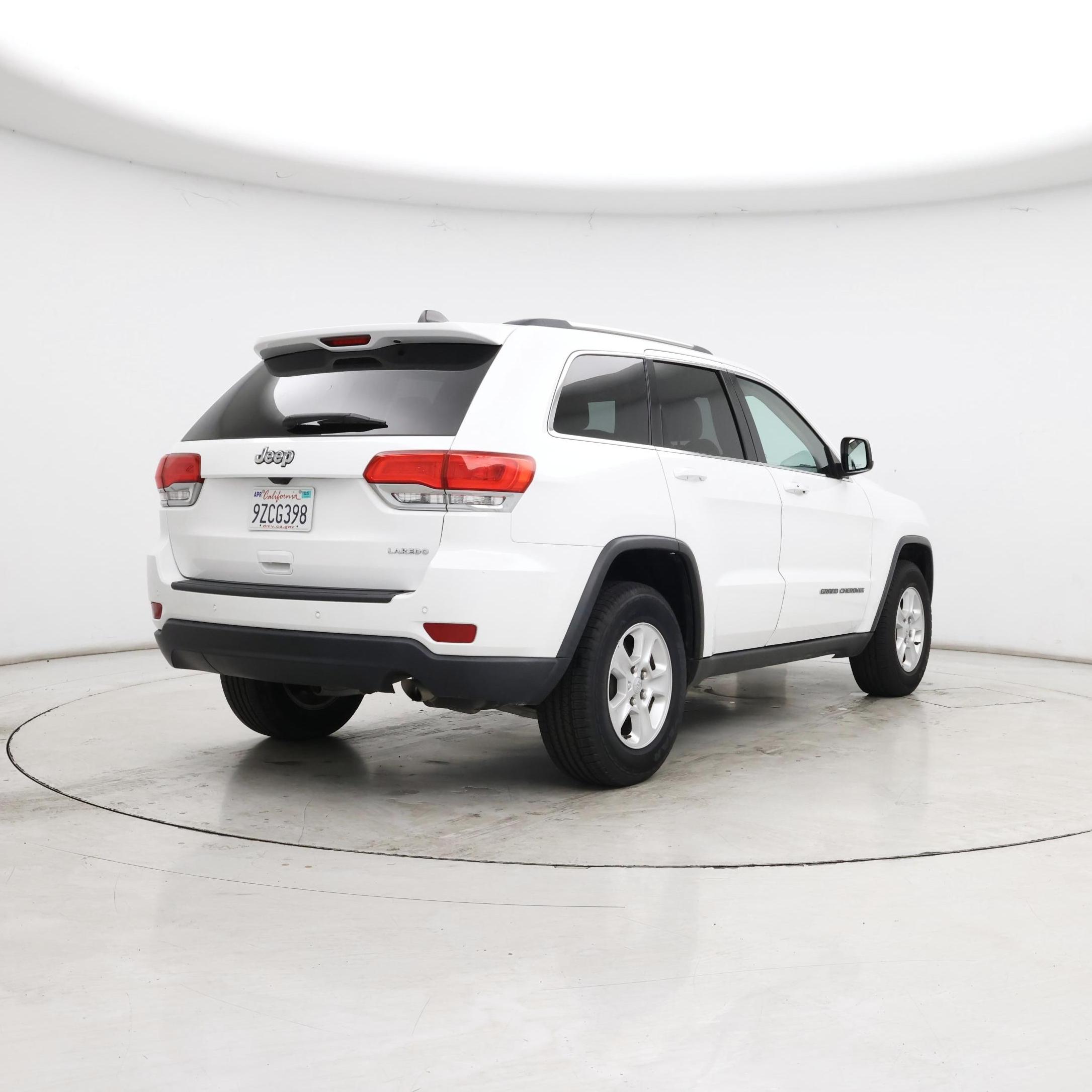 Thumbnail: 2017 Jeep Grand Cherokee - 8