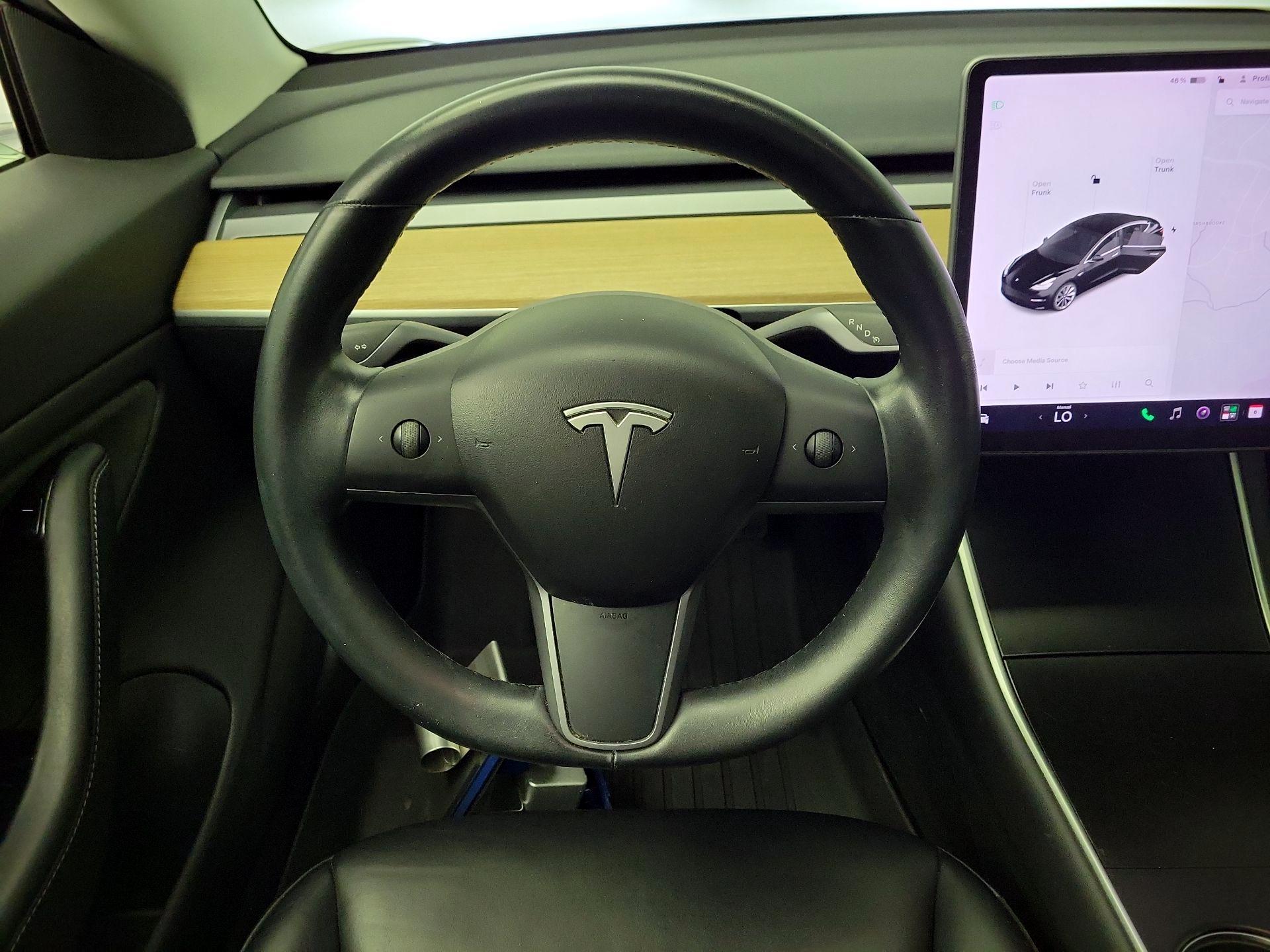 Thumbnail: 2019 Tesla Model 3 - 10