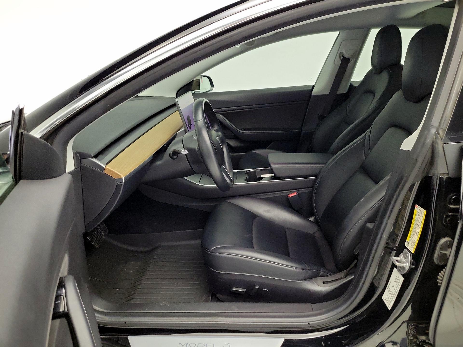 Thumbnail: 2019 Tesla Model 3 - 11