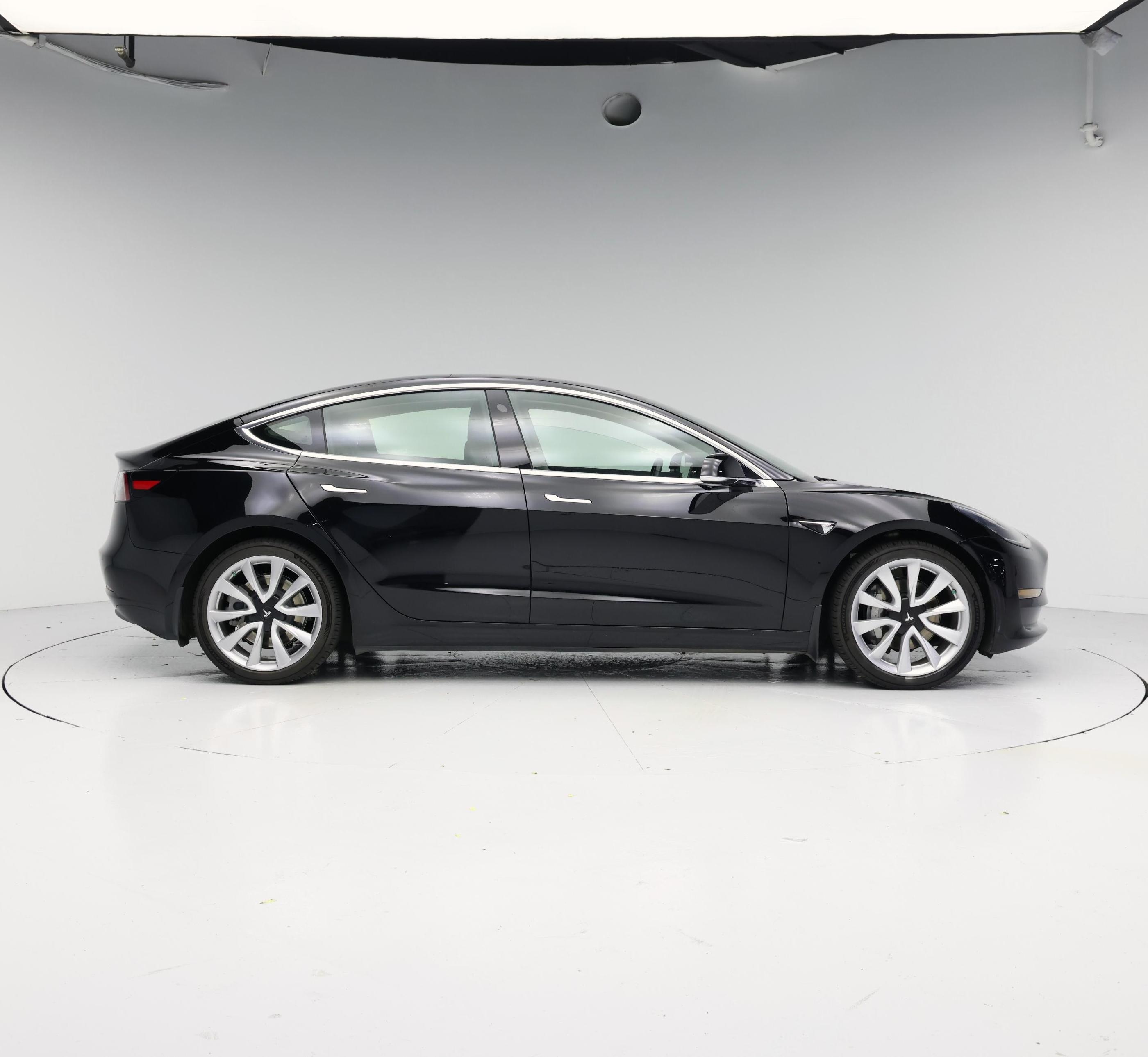 Thumbnail: 2019 Tesla Model 3 - 7