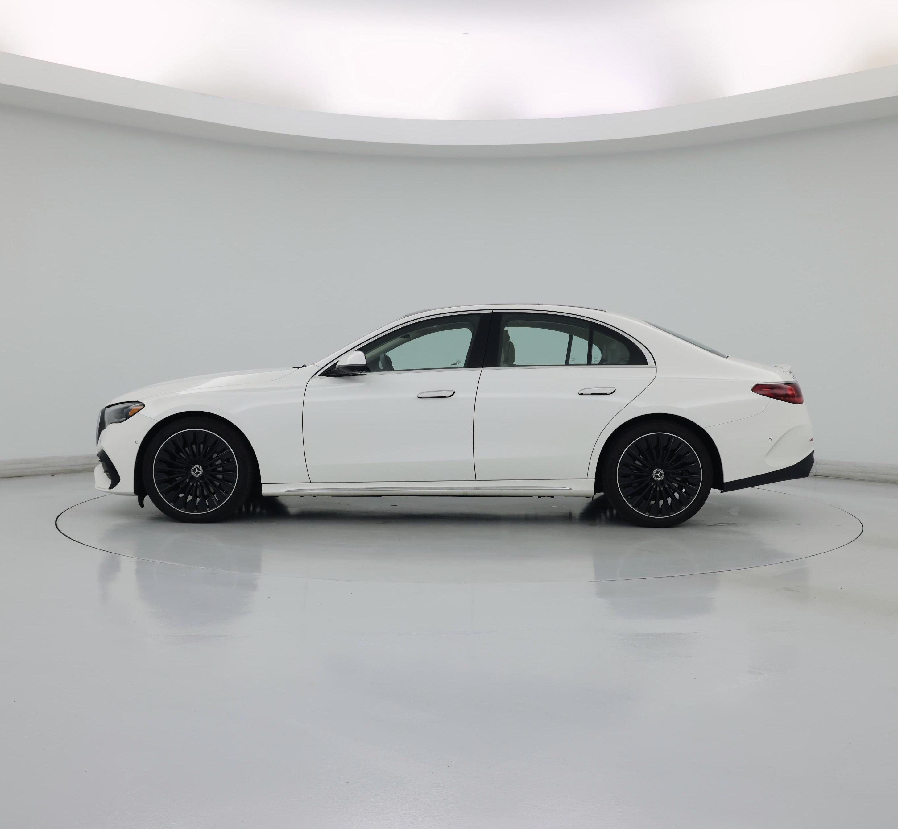 Thumbnail: 2024 Mercedes-Benz E-Class - 3